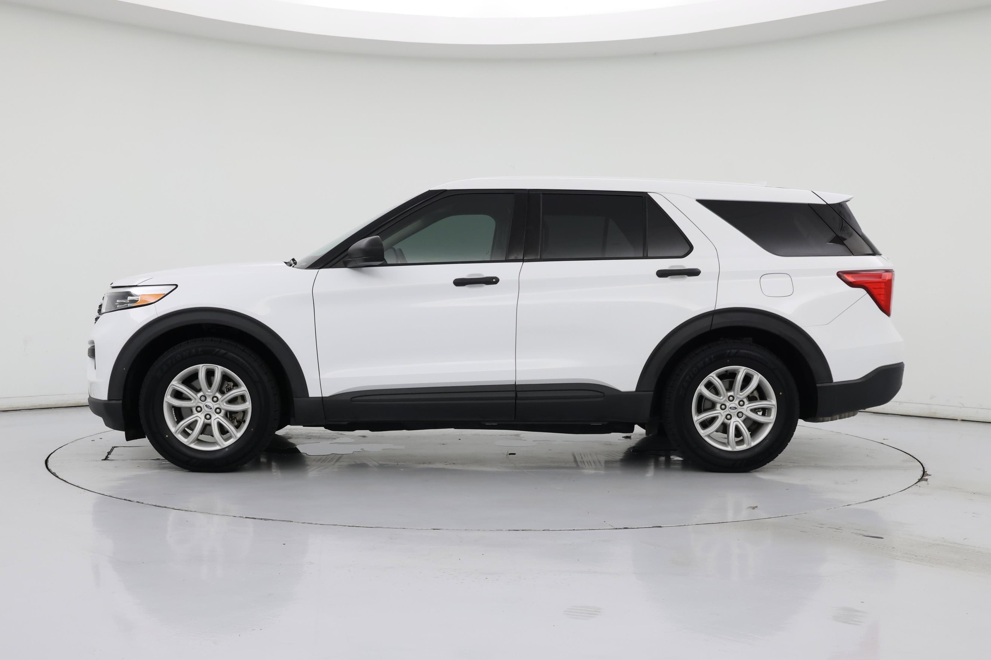 Thumbnail: 2020 Ford Explorer - 3
