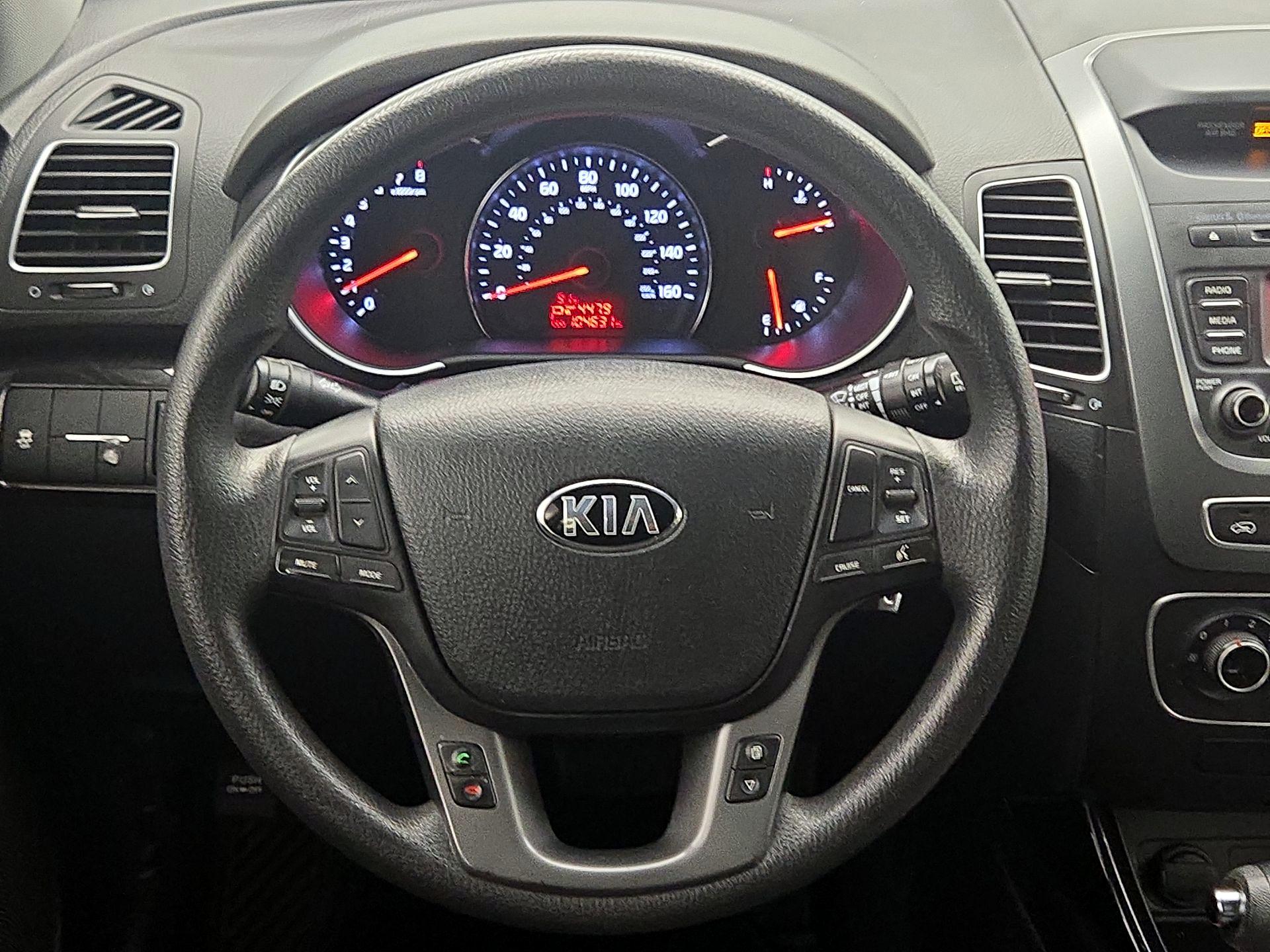 Thumbnail: 2015 Kia Sorento - 10