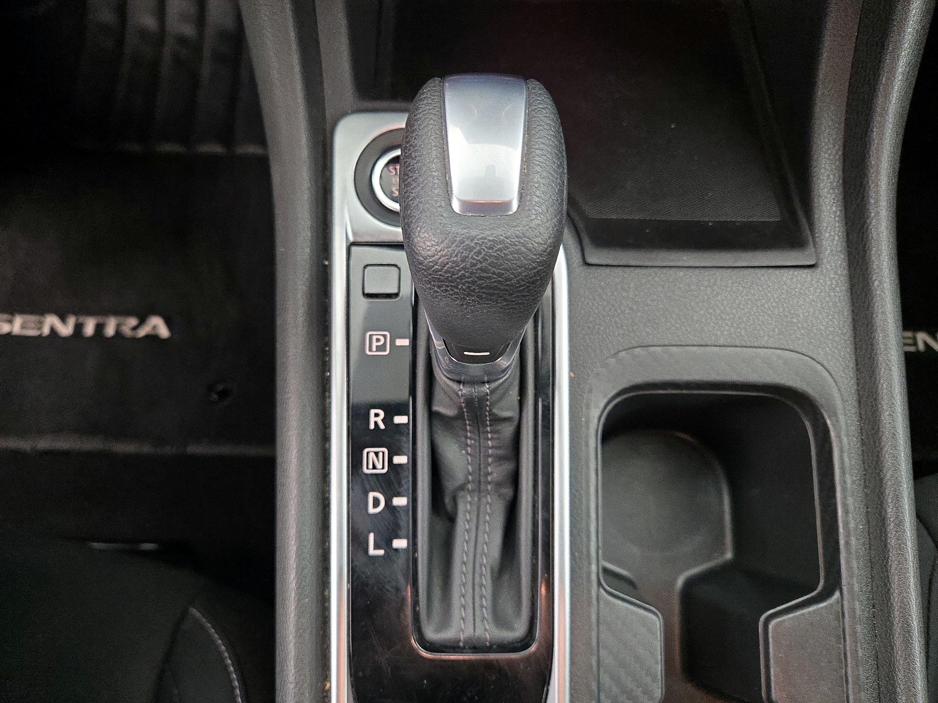 Thumbnail: 2021 Nissan Sentra - 17