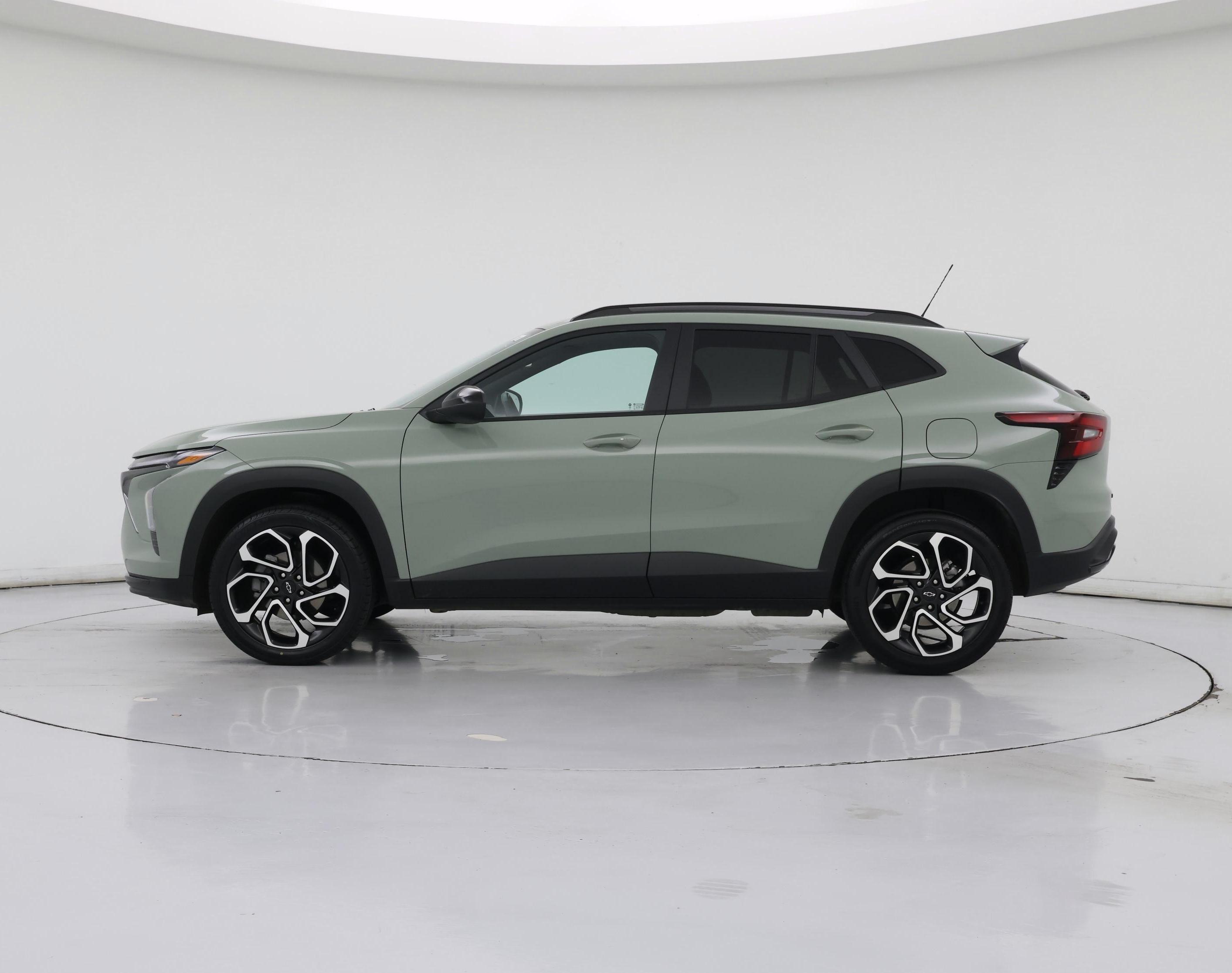 Thumbnail: 2024 Chevrolet Trax - 3