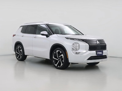 White 2022 Mitsubishi Outlander SEL