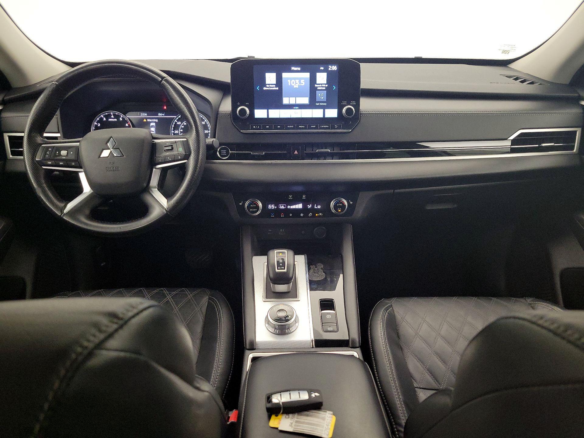 Thumbnail: 2022 Mitsubishi Outlander - 9