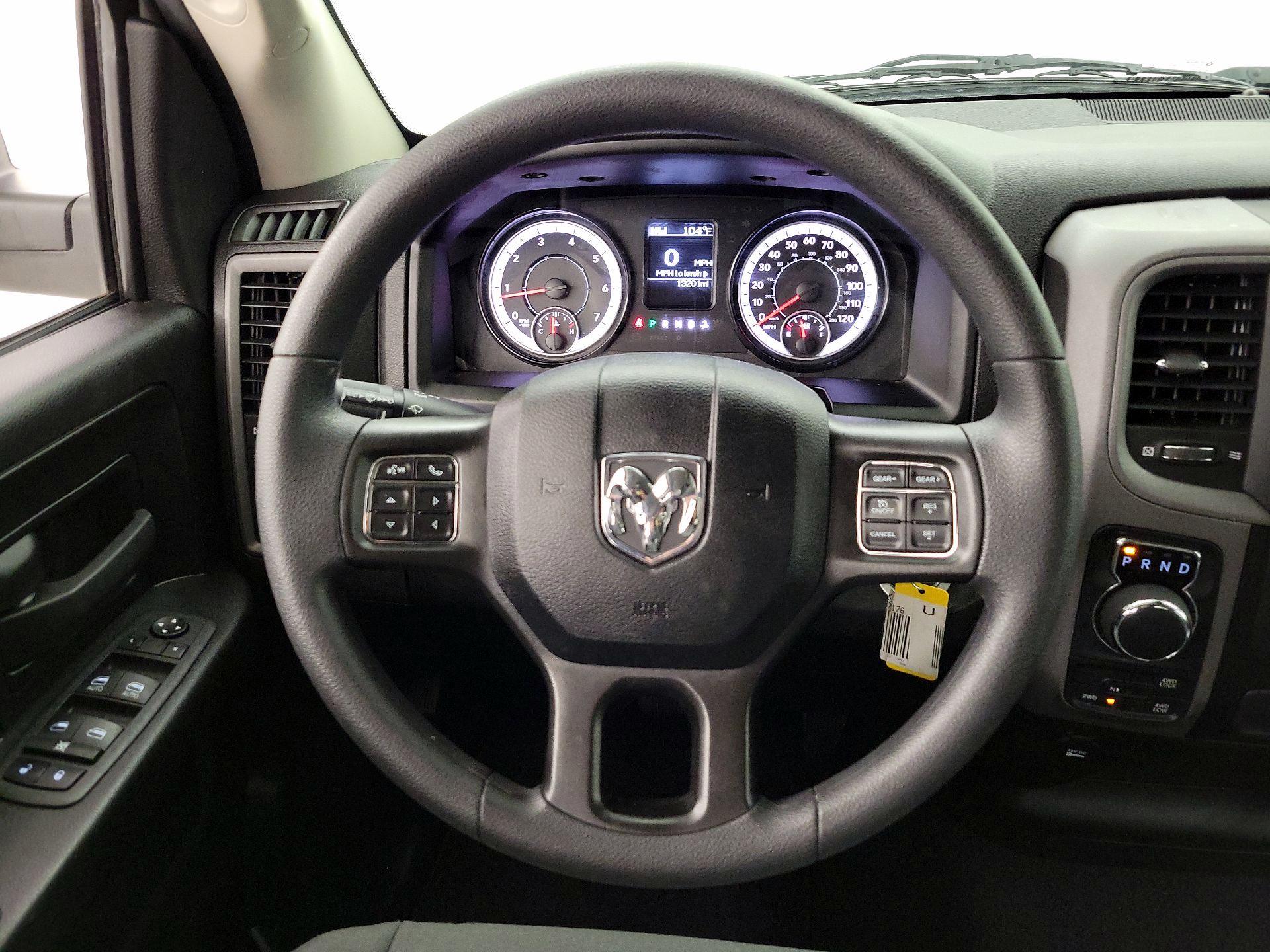 Thumbnail: 2022 RAM 1500 Classic - 10