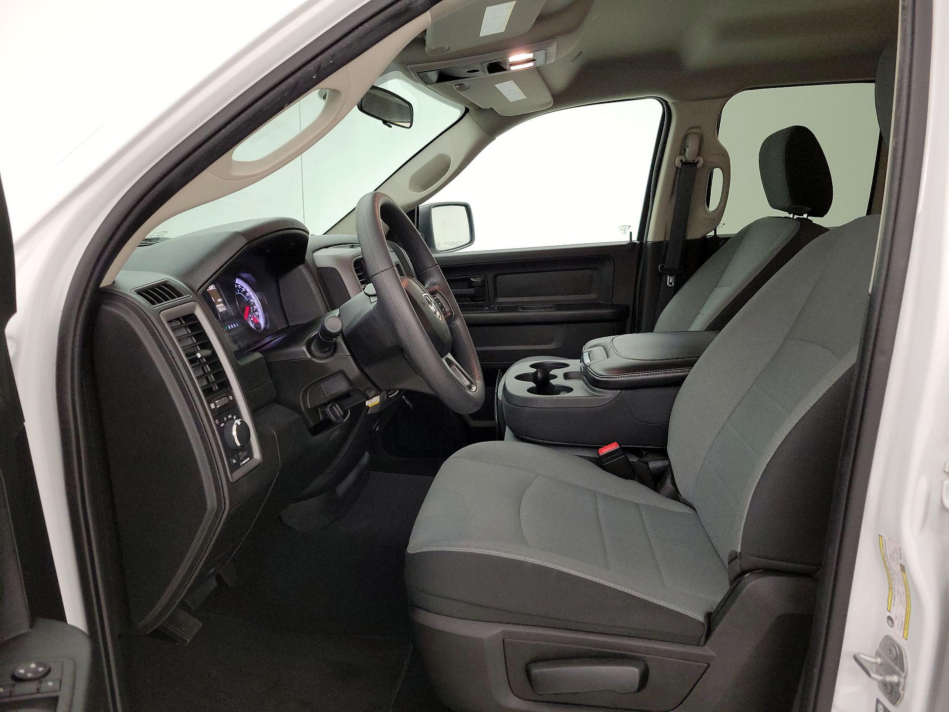 Thumbnail: 2022 RAM 1500 Classic - 11