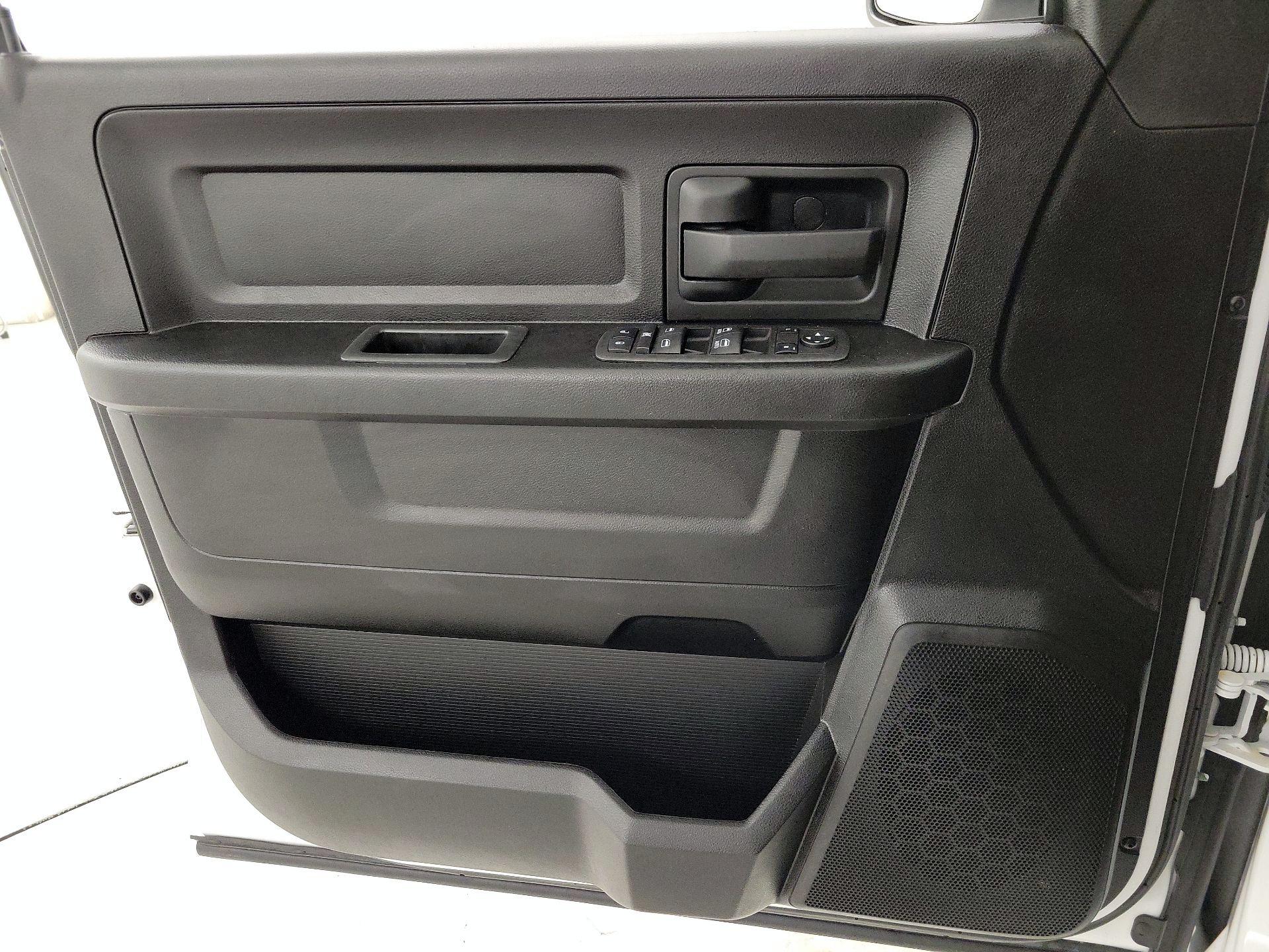 Thumbnail: 2022 RAM 1500 Classic - 12