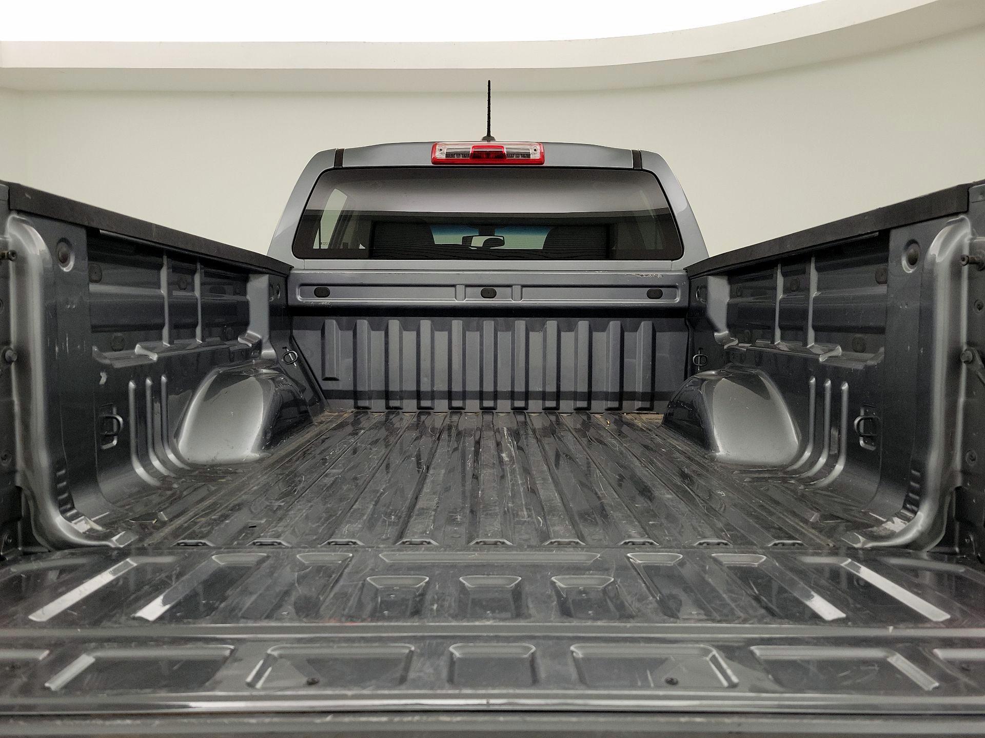 Thumbnail: 2021 Chevrolet Colorado - 19
