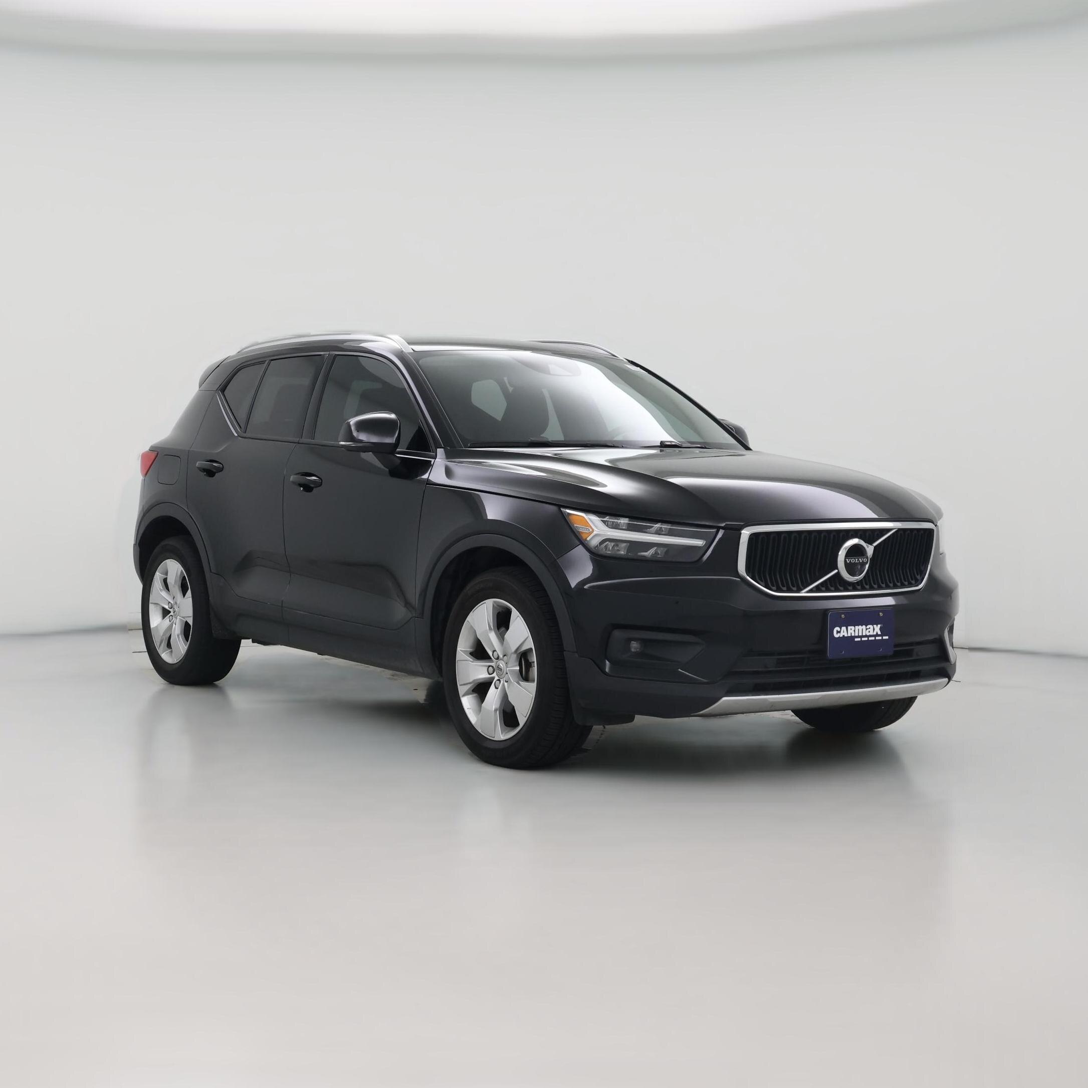 Thumbnail: 2022 Volvo XC40 - 1