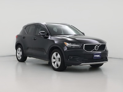 Black 2022 Volvo XC40 T4 Momentum