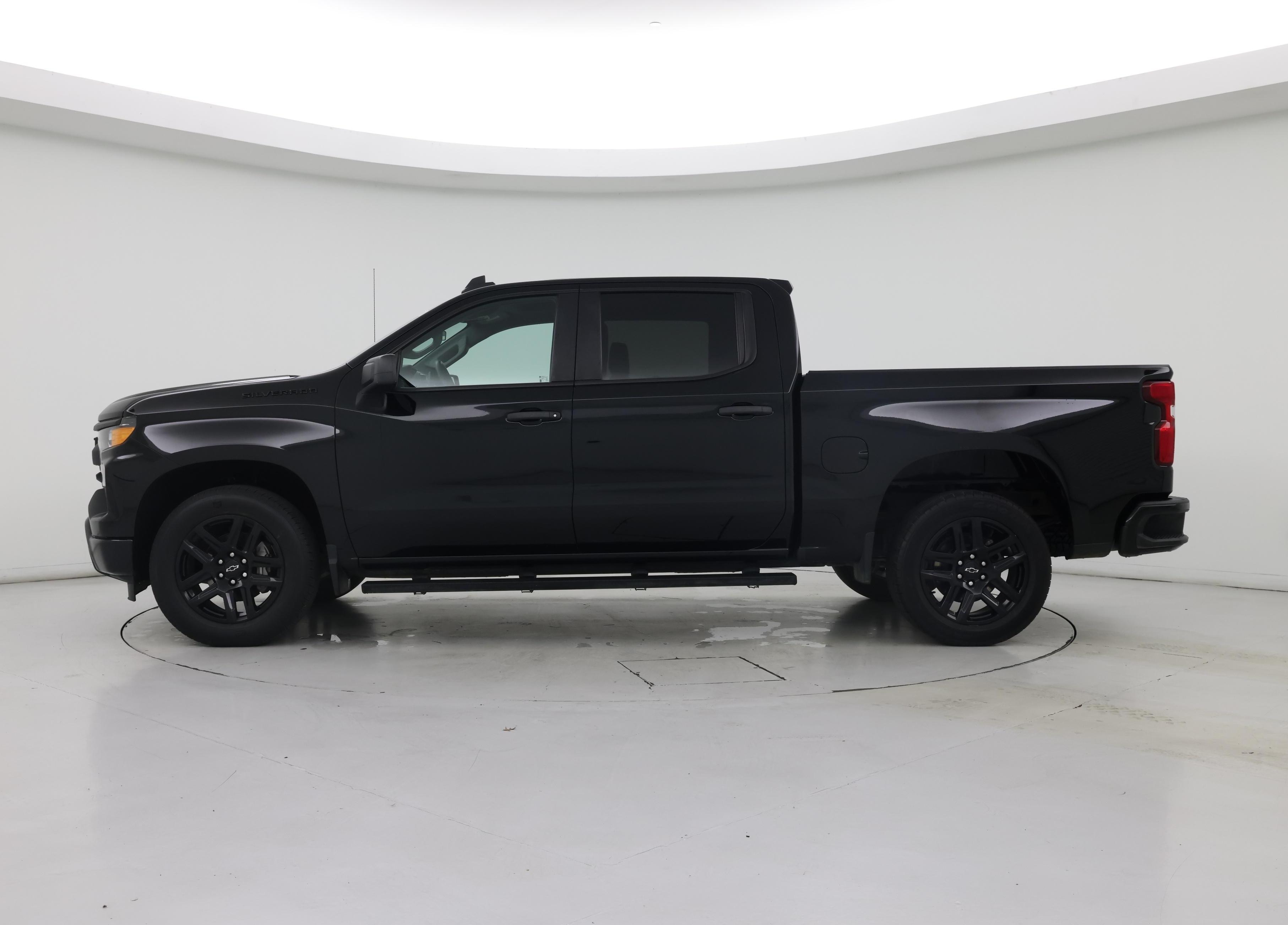 Thumbnail: 2022 Chevrolet Silverado 1500 - 3