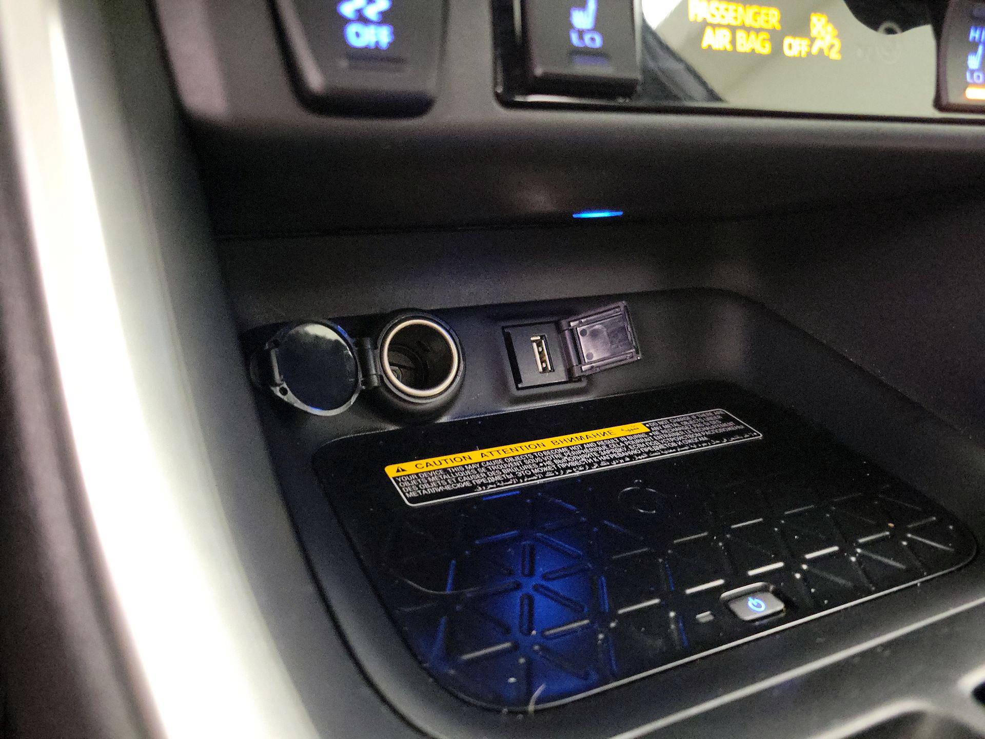 Thumbnail: 2021 Toyota RAV4 - 18