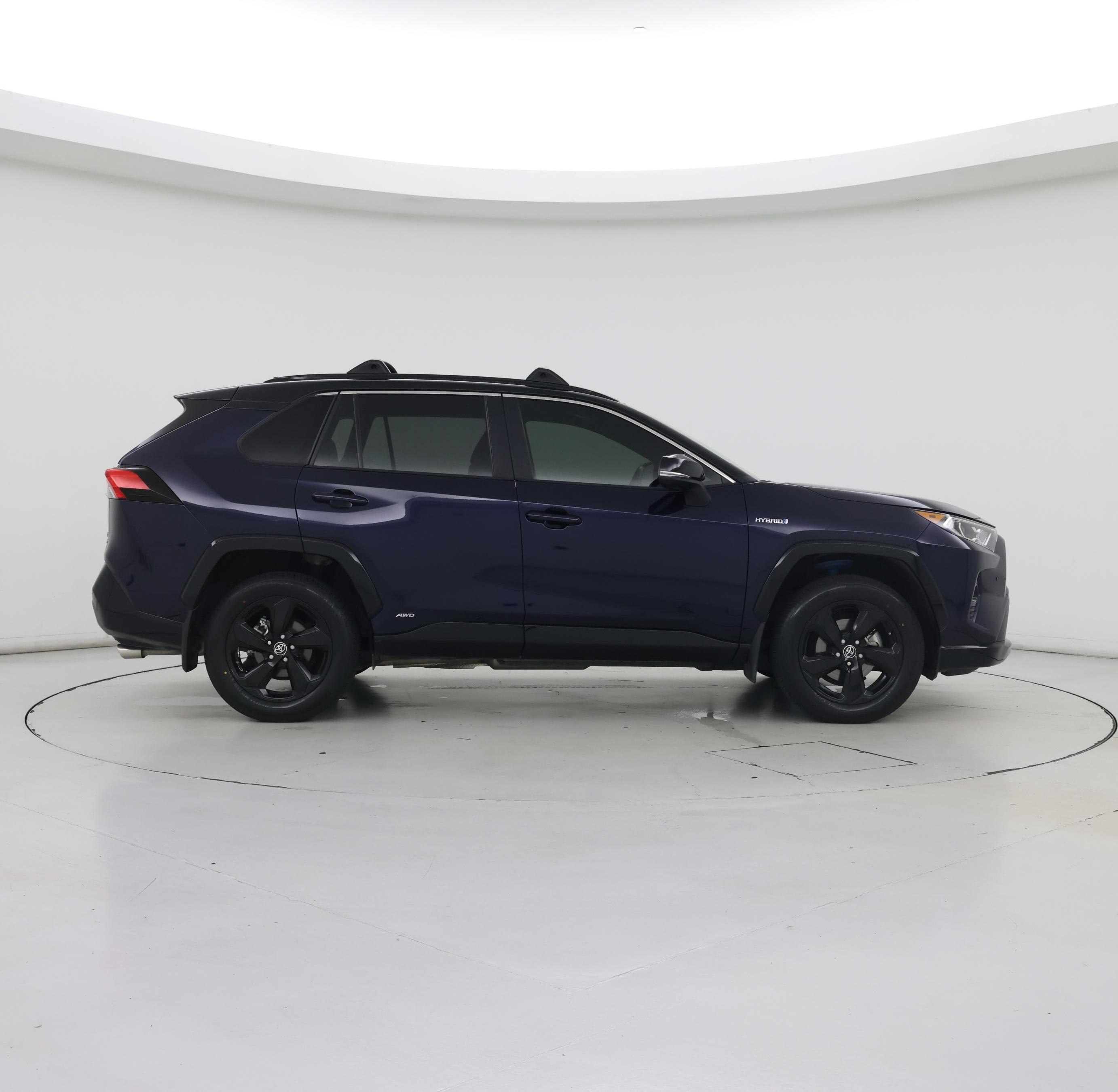 Thumbnail: 2021 Toyota RAV4 - 7