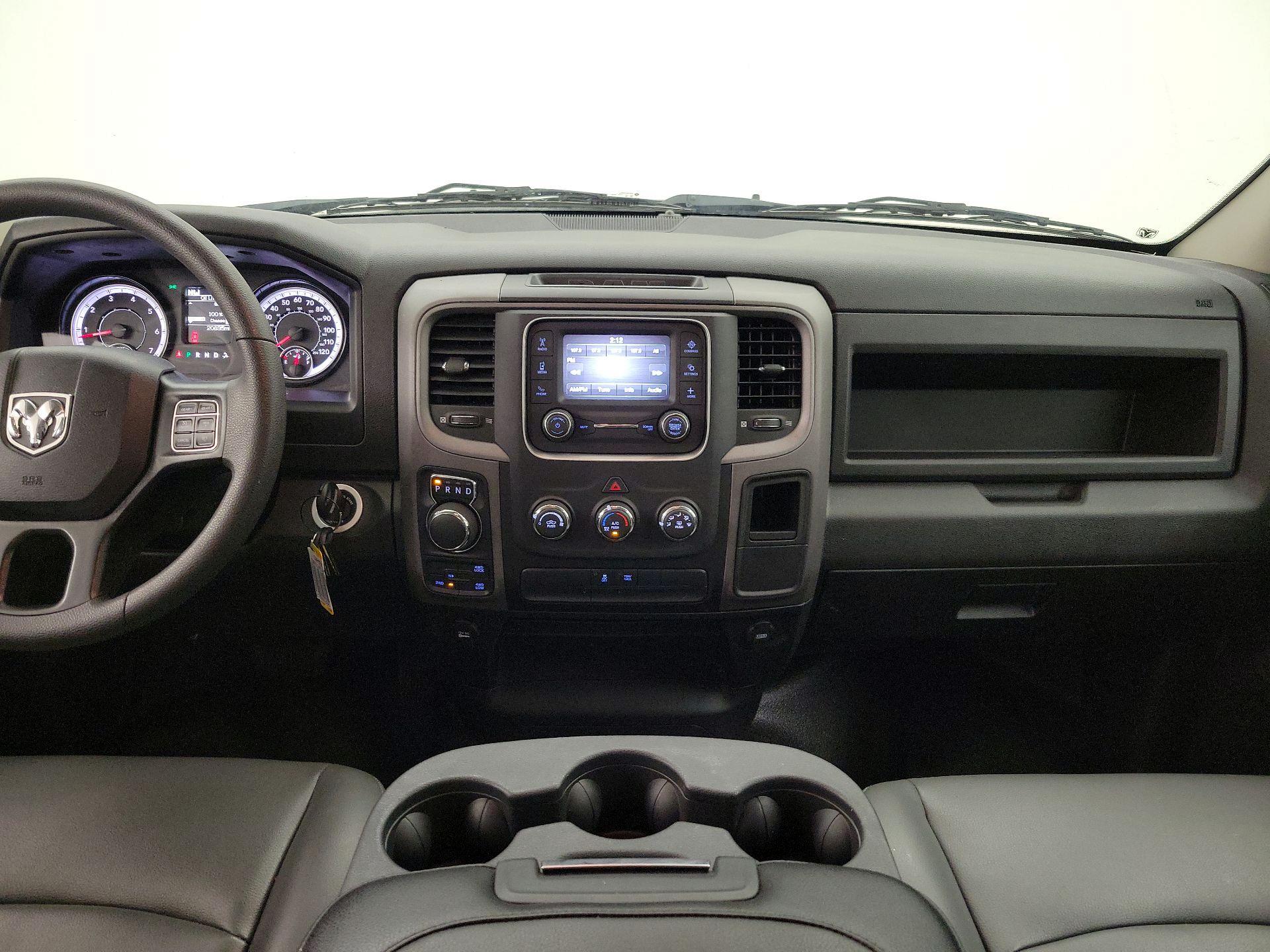 Thumbnail: 2022 RAM 1500 Classic - 9