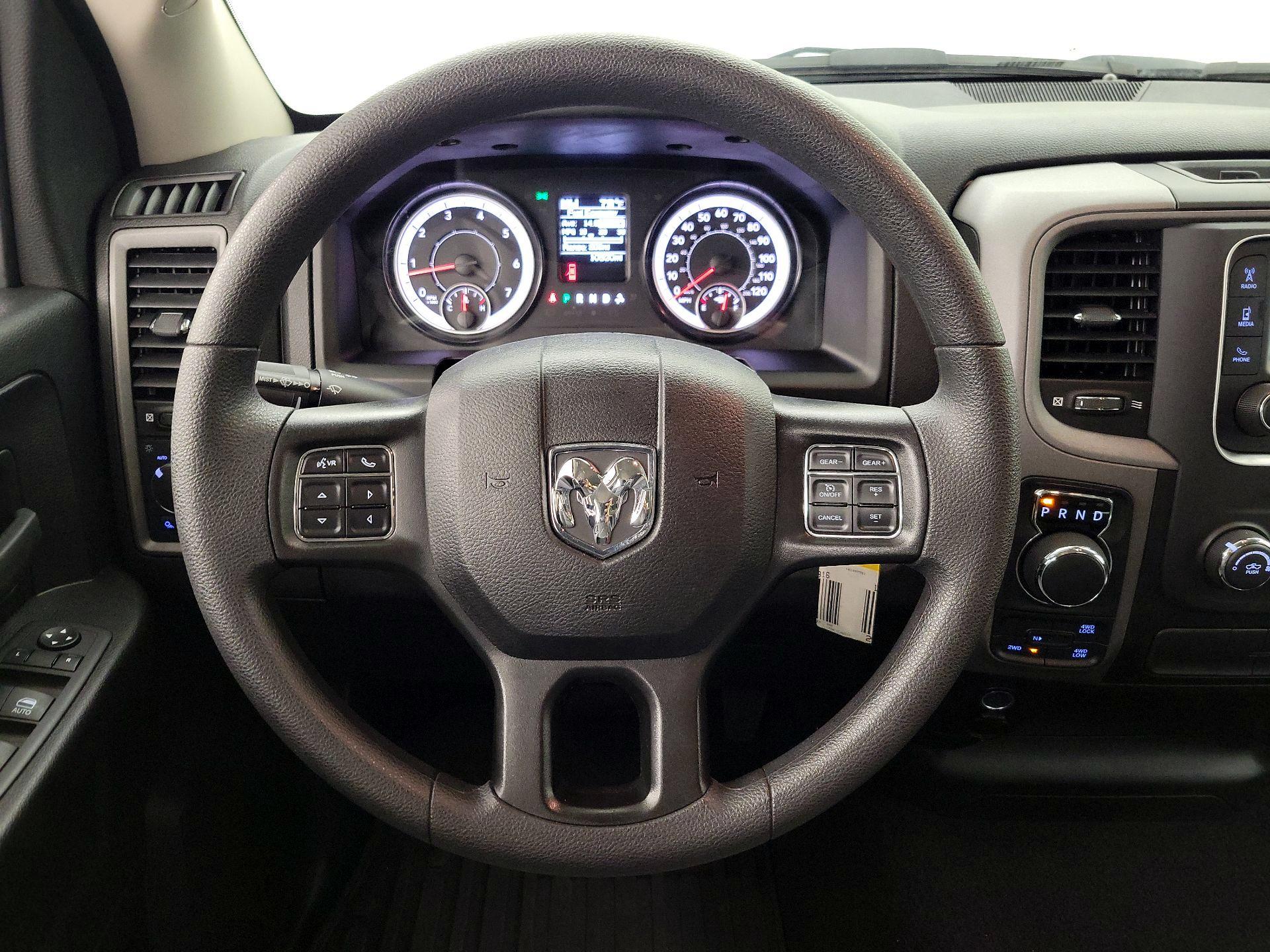 Thumbnail: 2023 RAM 1500 Classic - 10