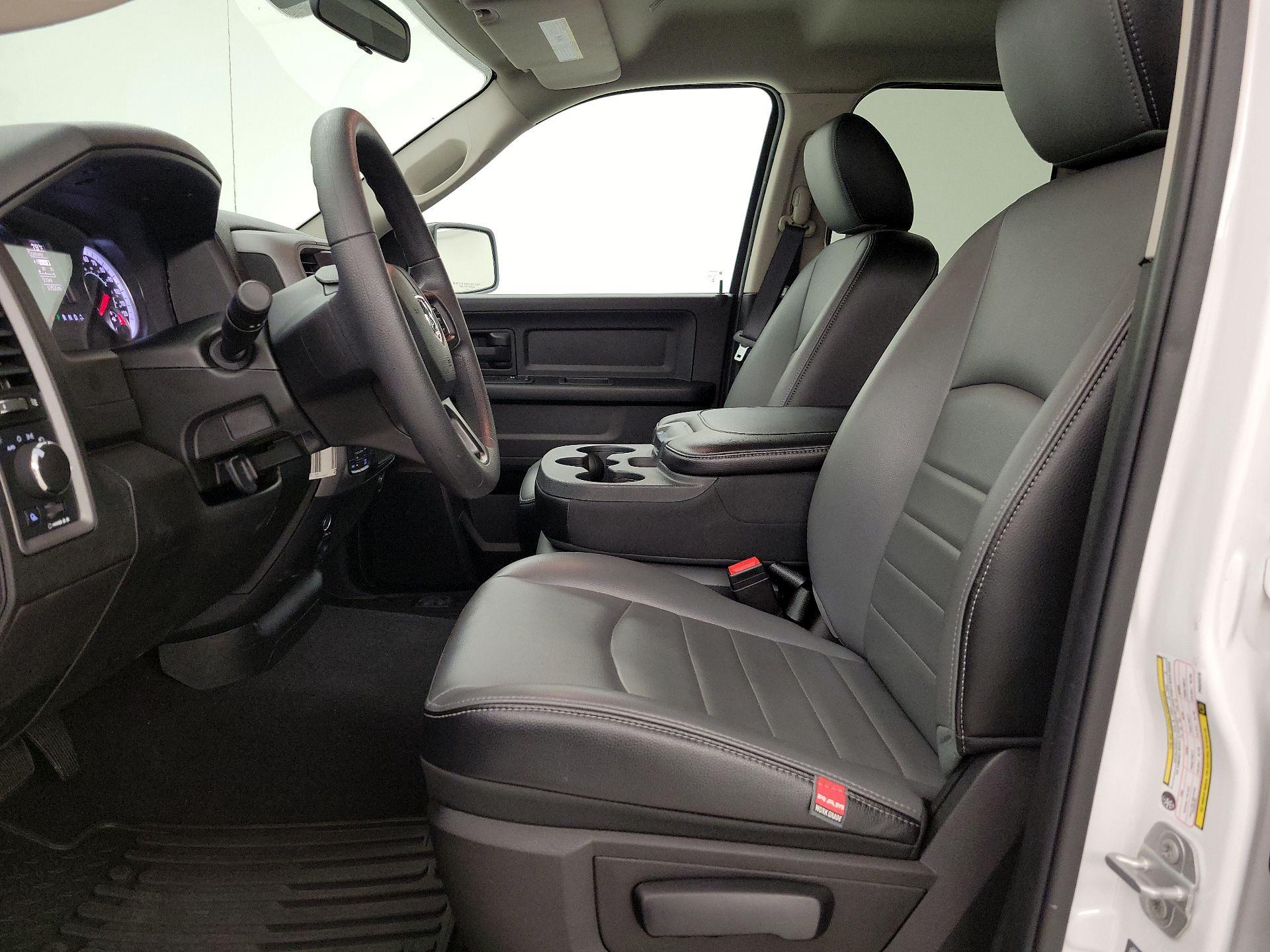 Thumbnail: 2023 RAM 1500 Classic - 11