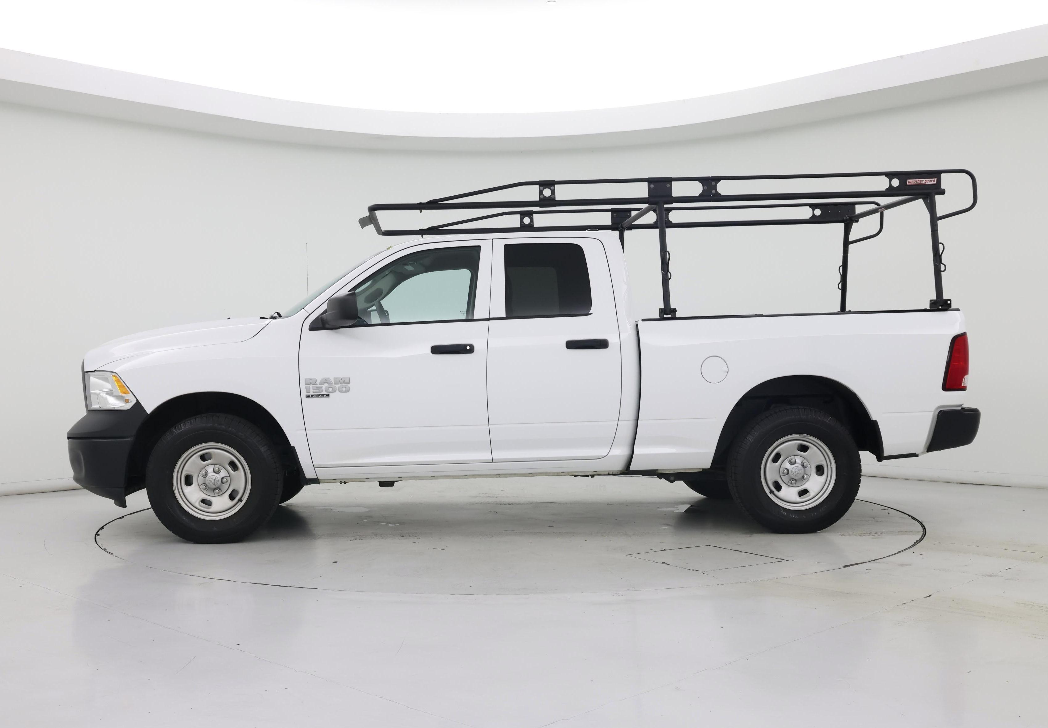 Thumbnail: 2023 RAM 1500 Classic - 3