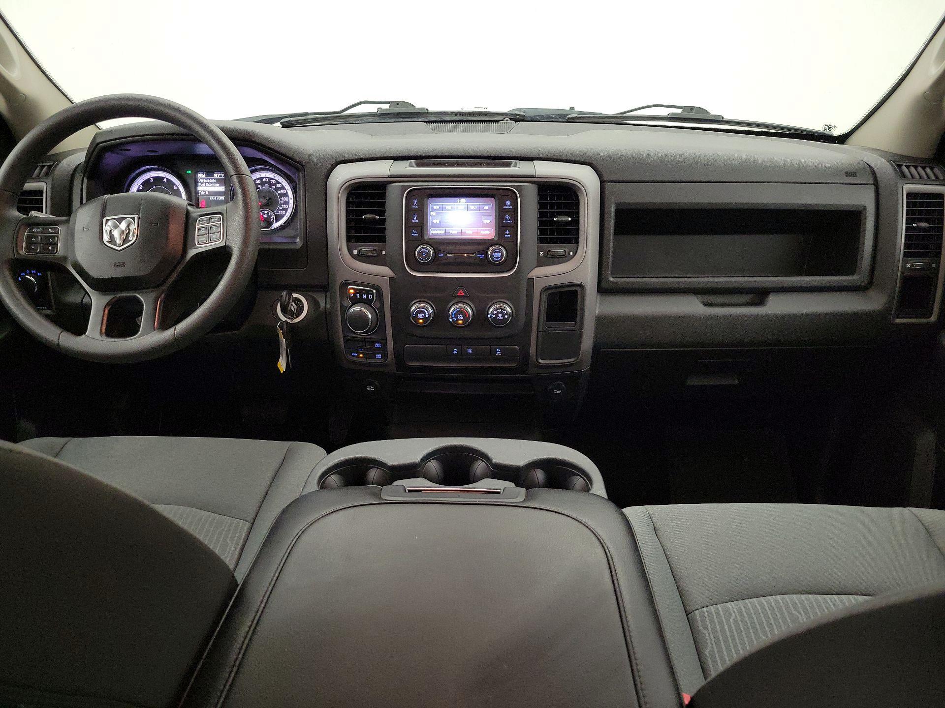 Thumbnail: 2022 RAM 1500 Classic - 9
