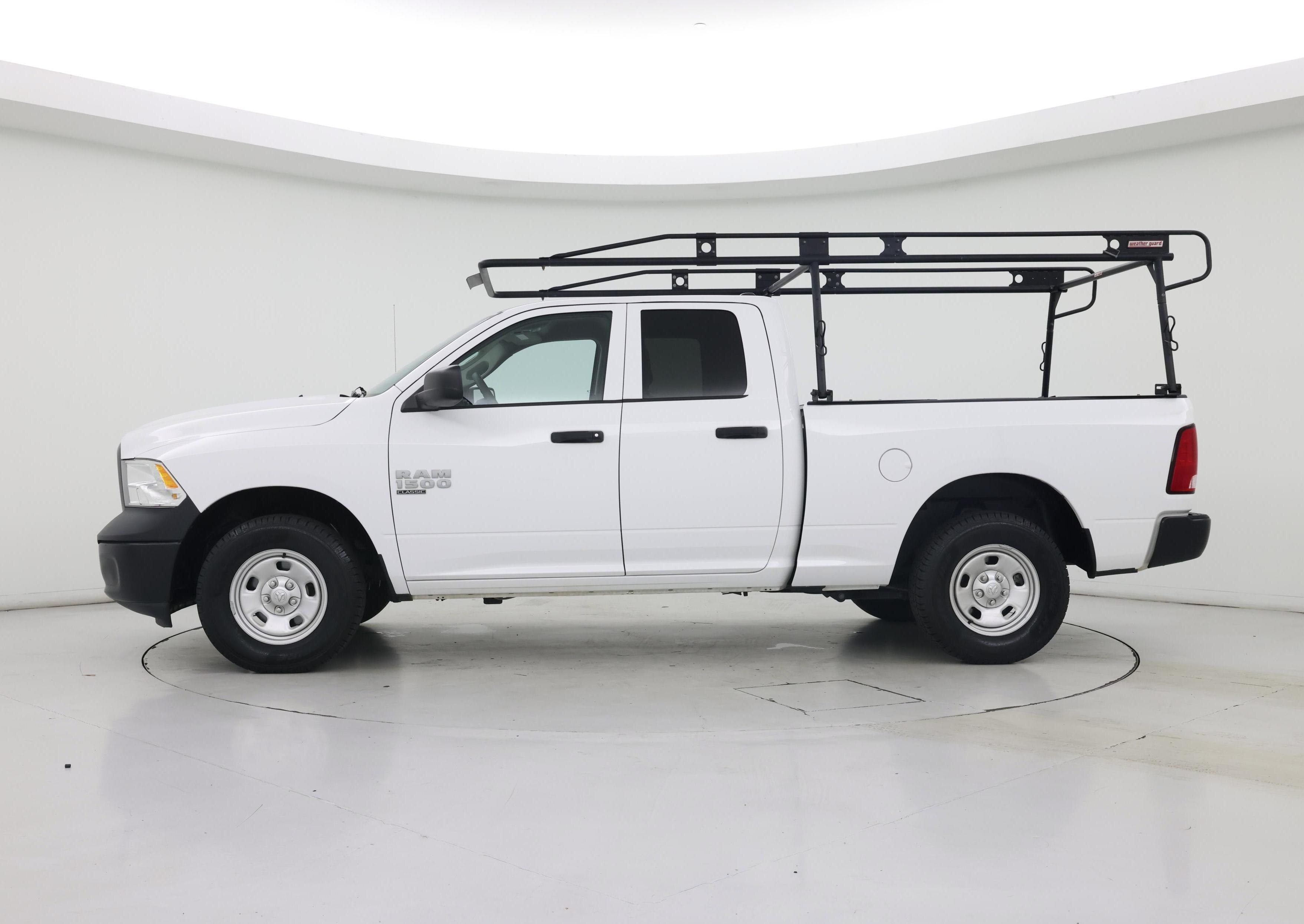 Thumbnail: 2022 RAM 1500 Classic - 3