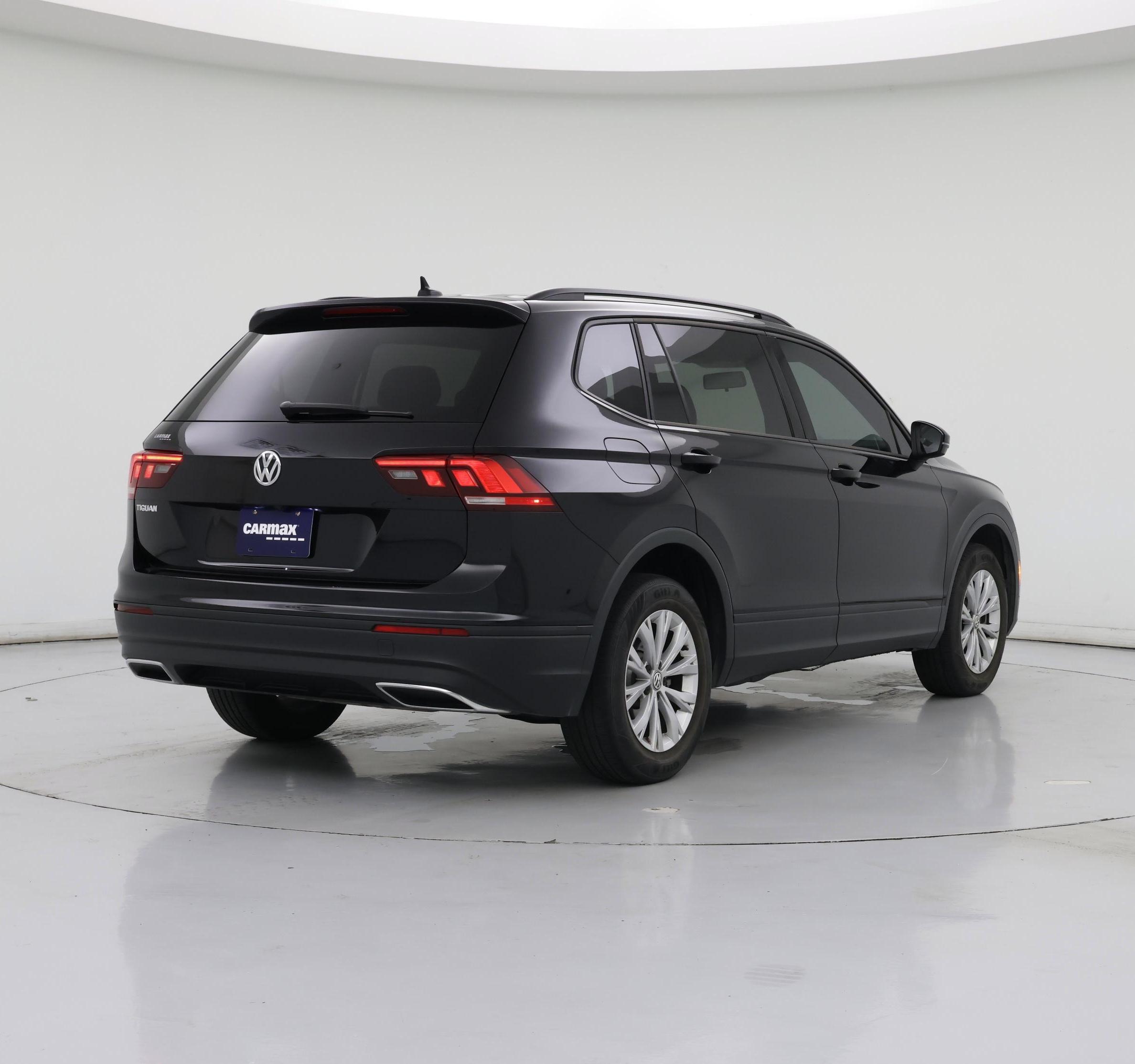 Thumbnail: 2020 Volkswagen Tiguan - 8