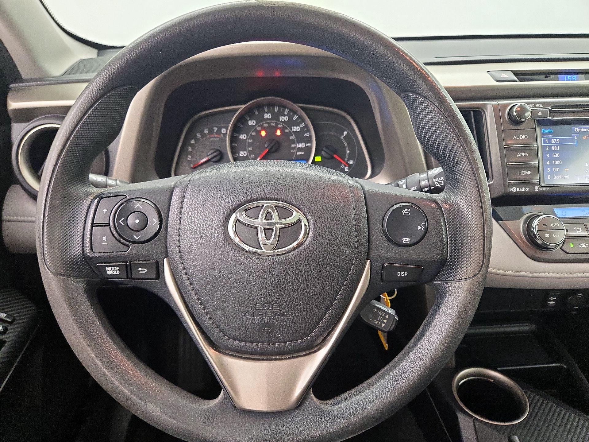 Thumbnail: 2015 Toyota RAV4 - 10
