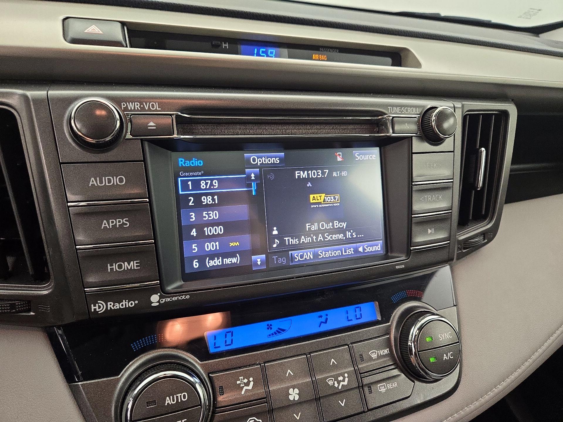Thumbnail: 2015 Toyota RAV4 - 15