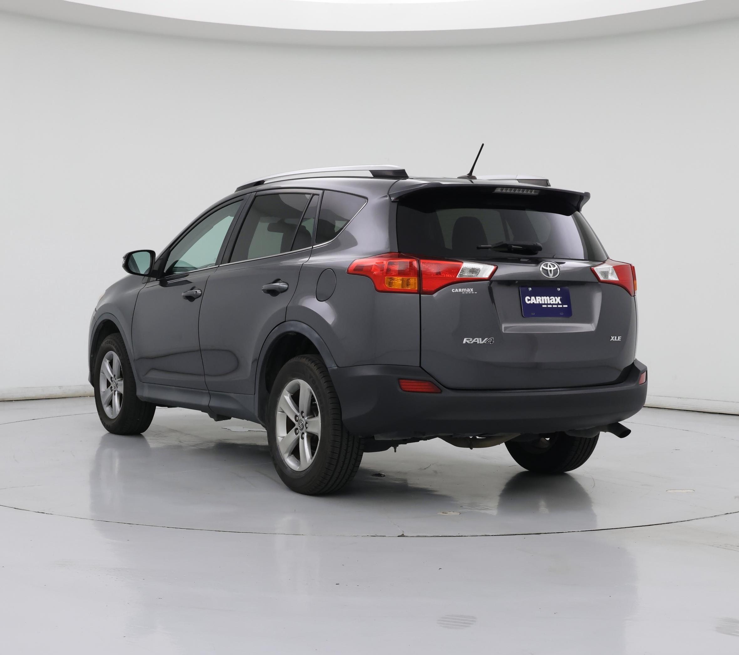 Thumbnail: 2015 Toyota RAV4 - 2