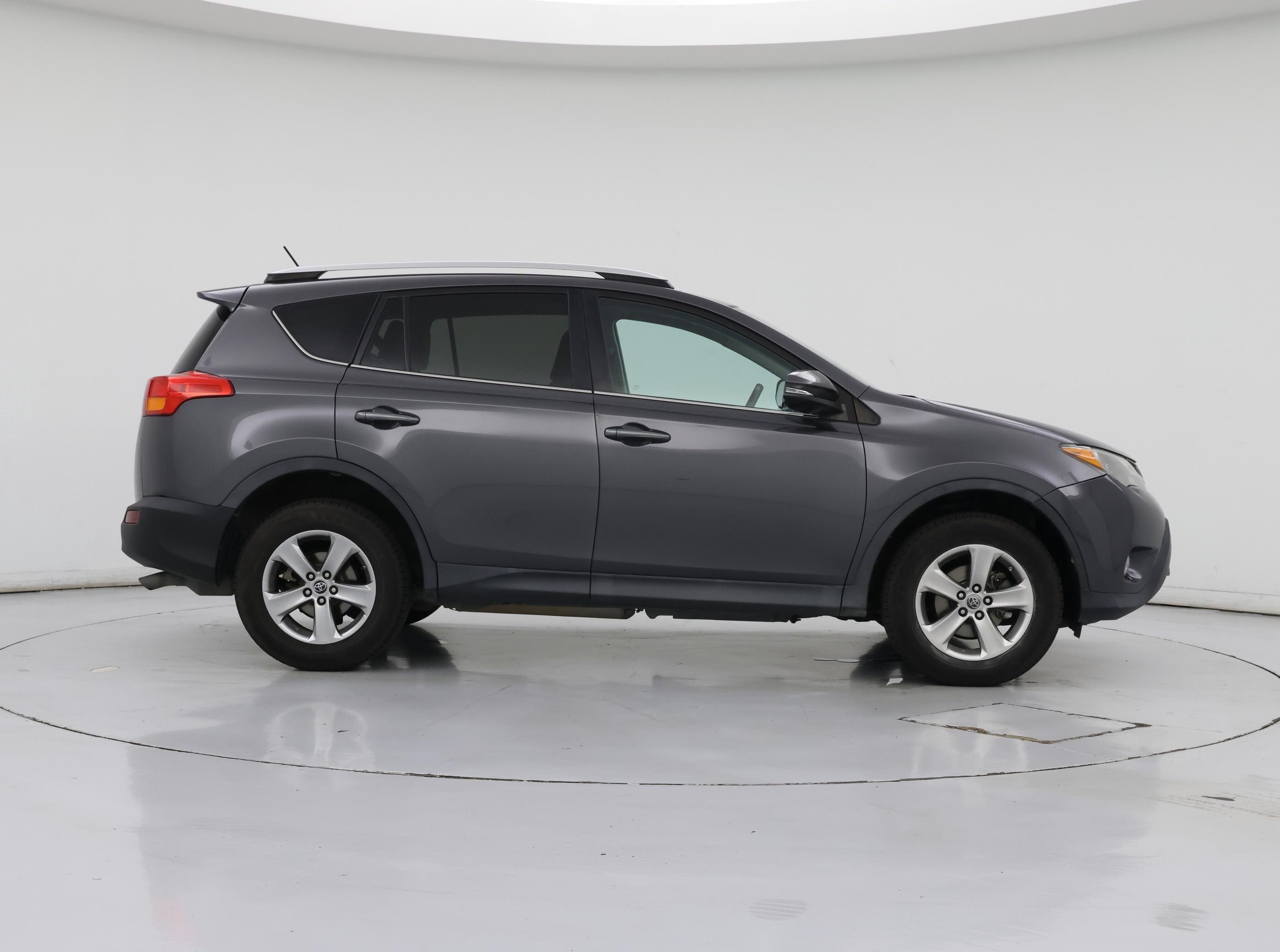 Thumbnail: 2015 Toyota RAV4 - 7