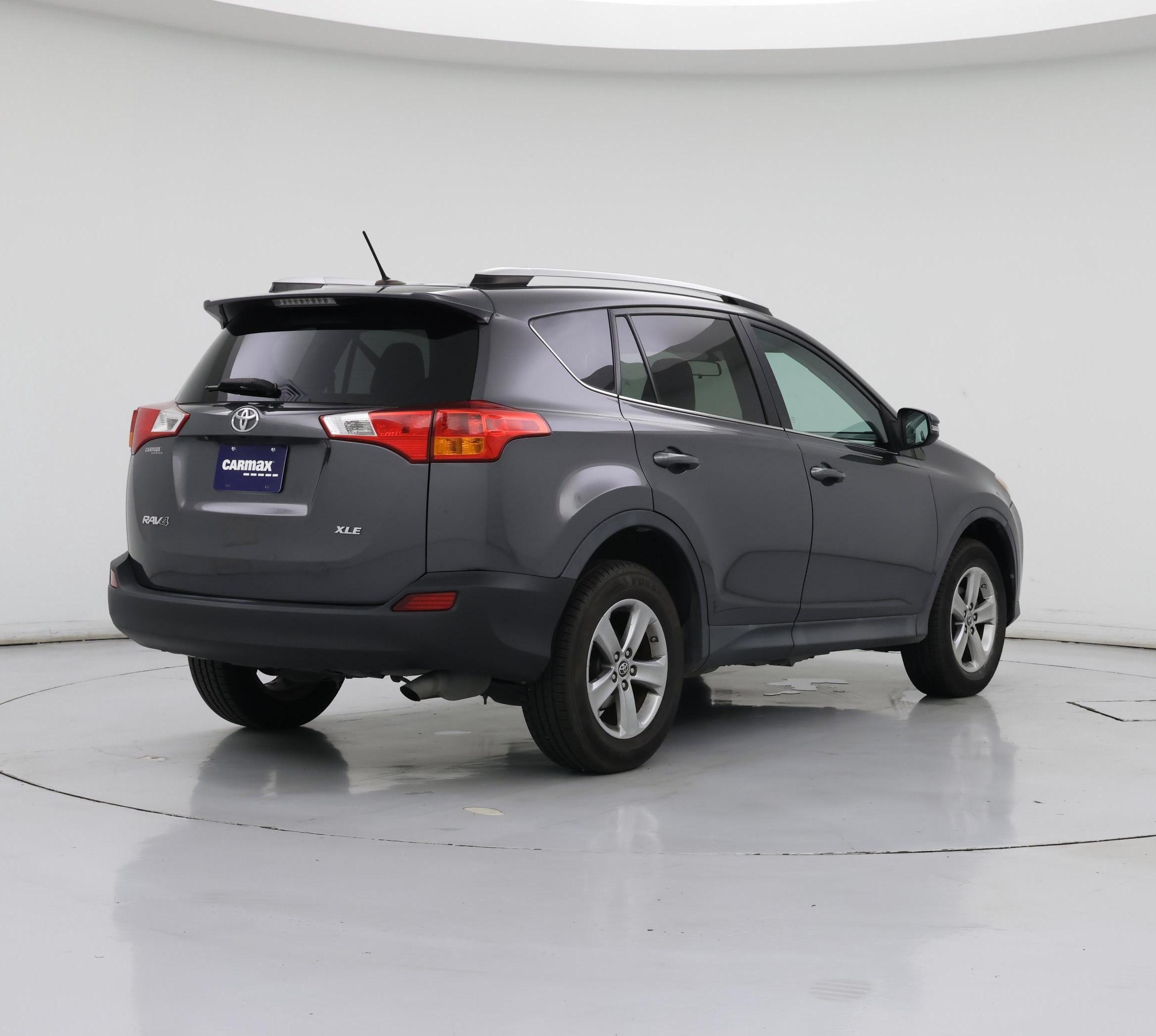 Thumbnail: 2015 Toyota RAV4 - 8