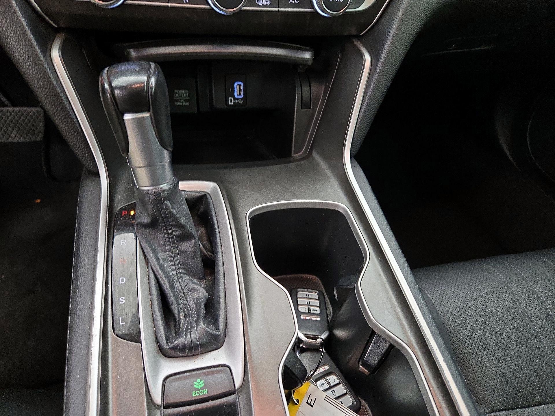 Thumbnail: 2018 Honda Accord - 17