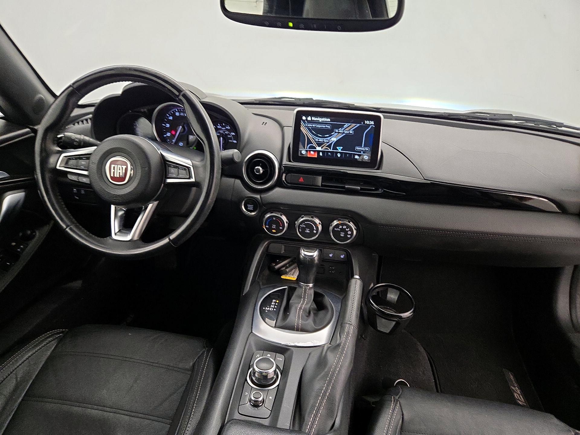 Thumbnail: 2017 Fiat 124 Spider - 9