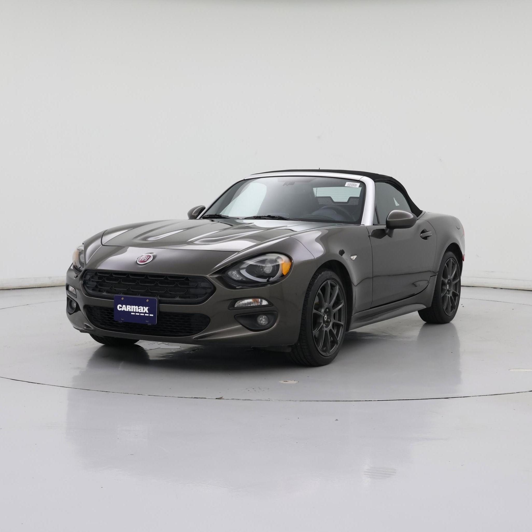 Thumbnail: 2017 Fiat 124 Spider - 4