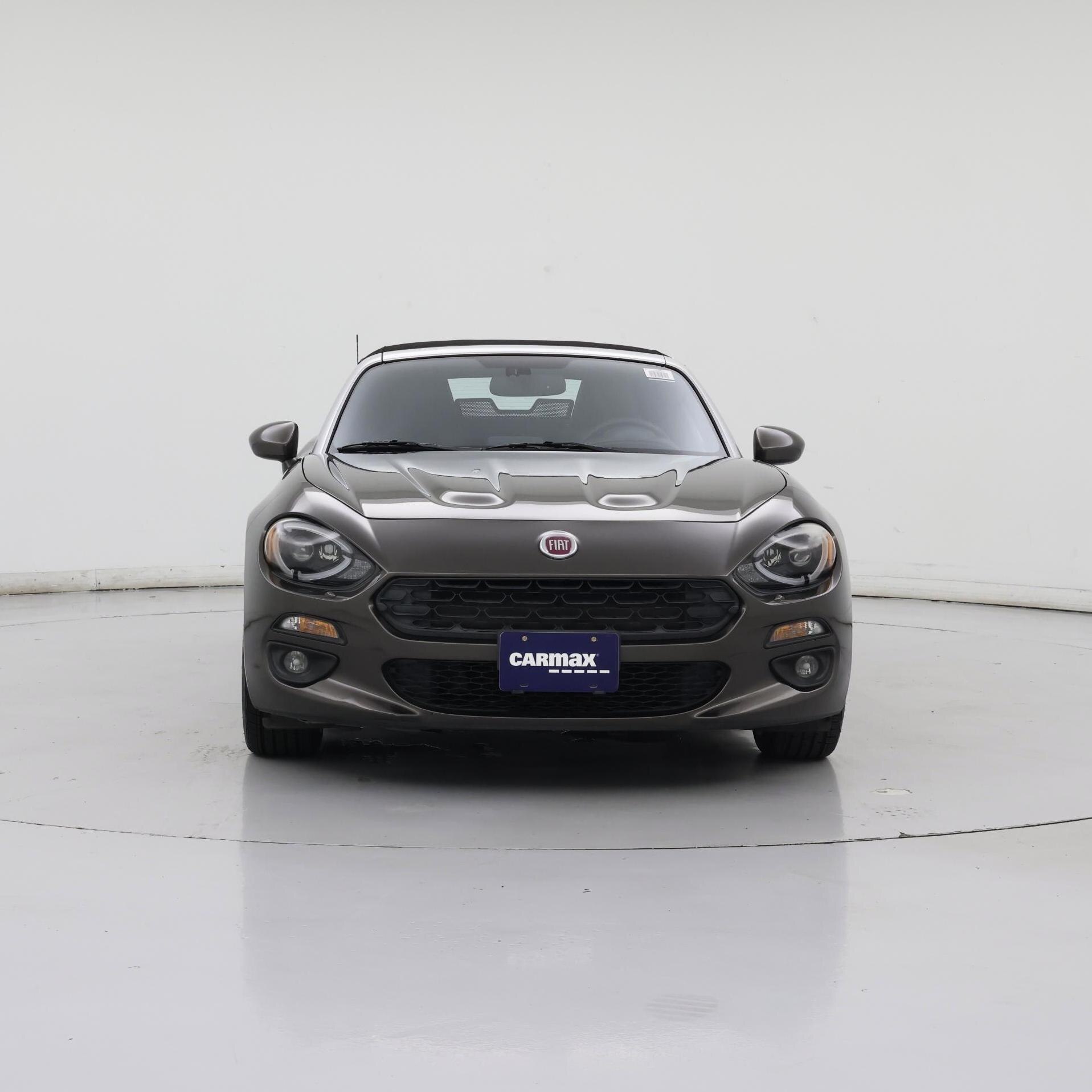 Thumbnail: 2017 Fiat 124 Spider - 5