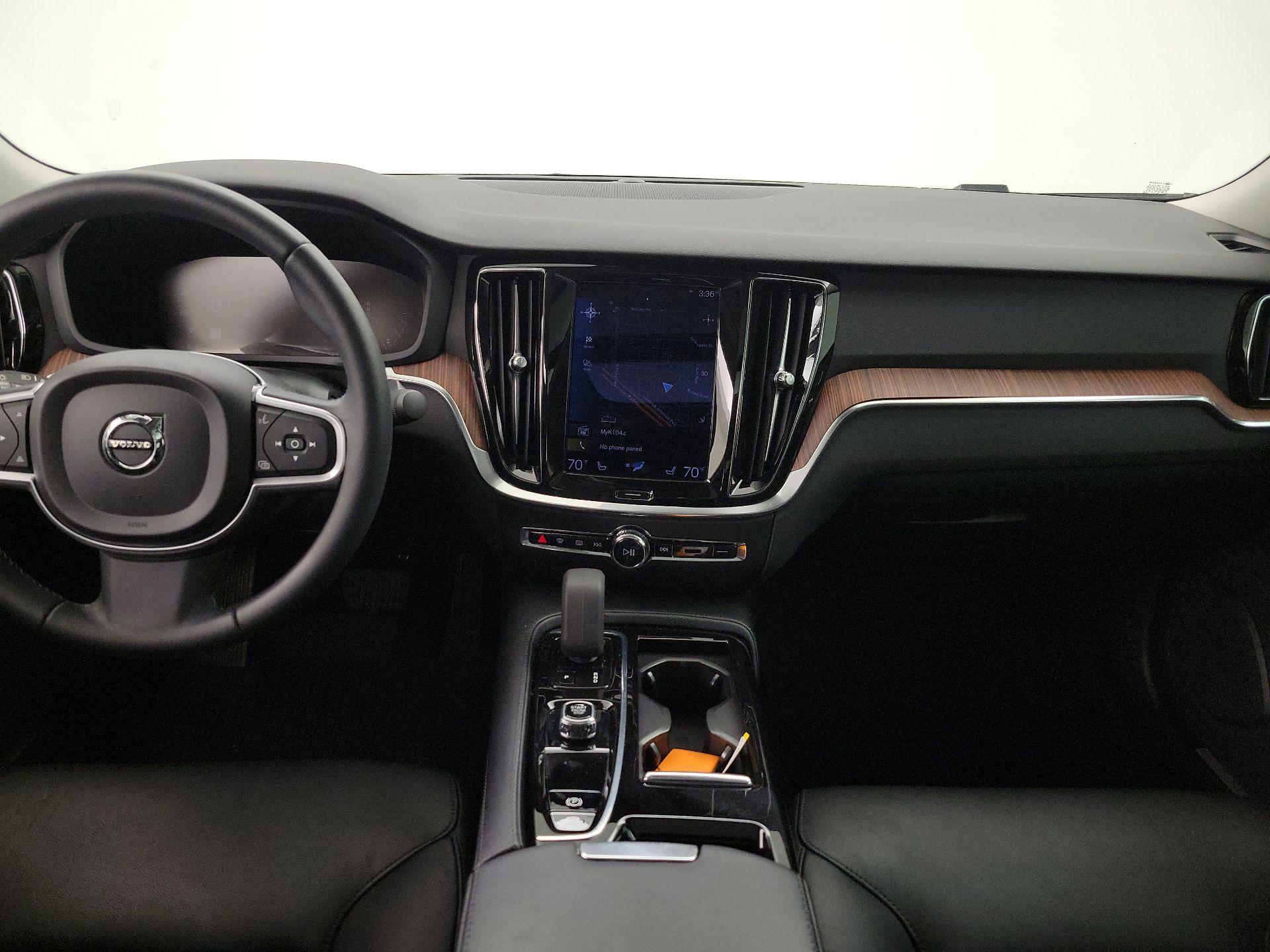 Thumbnail: 2022 Volvo S60 - 9