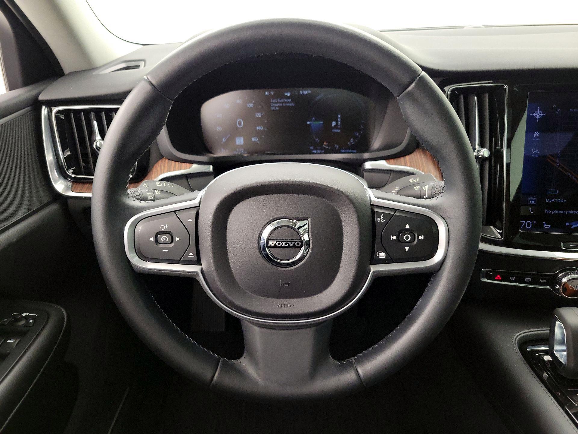Thumbnail: 2022 Volvo S60 - 10