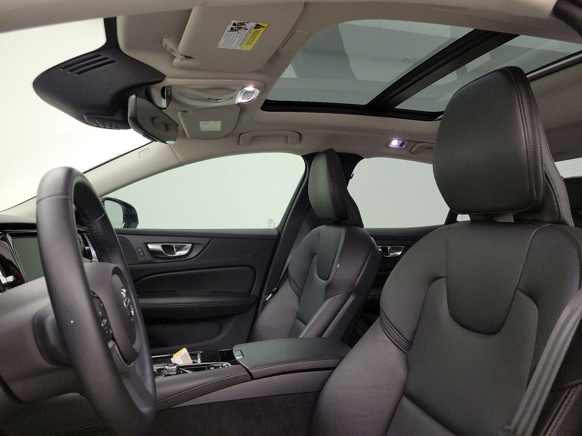 Thumbnail: 2022 Volvo S60 - 19