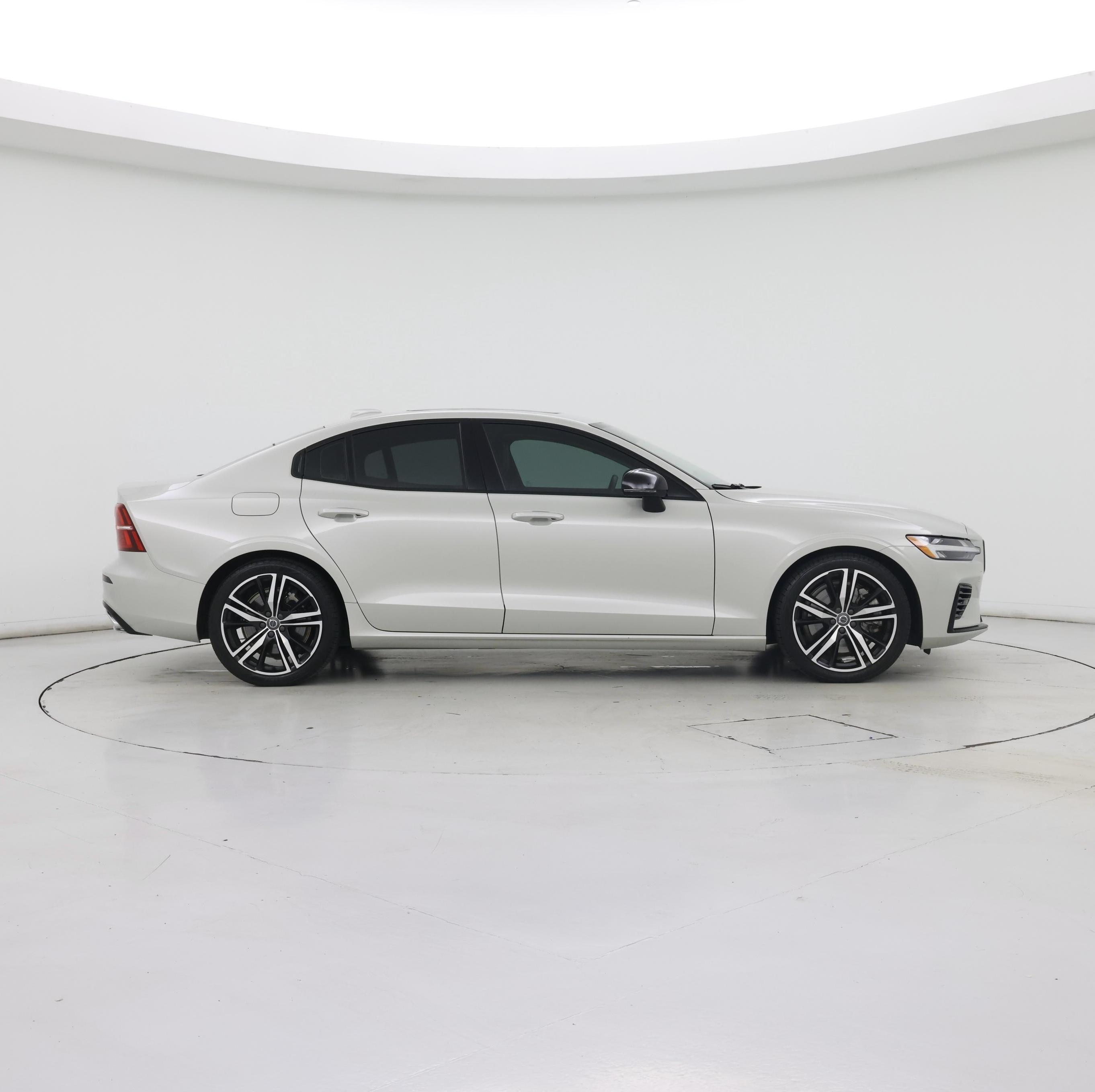 Thumbnail: 2022 Volvo S60 - 7