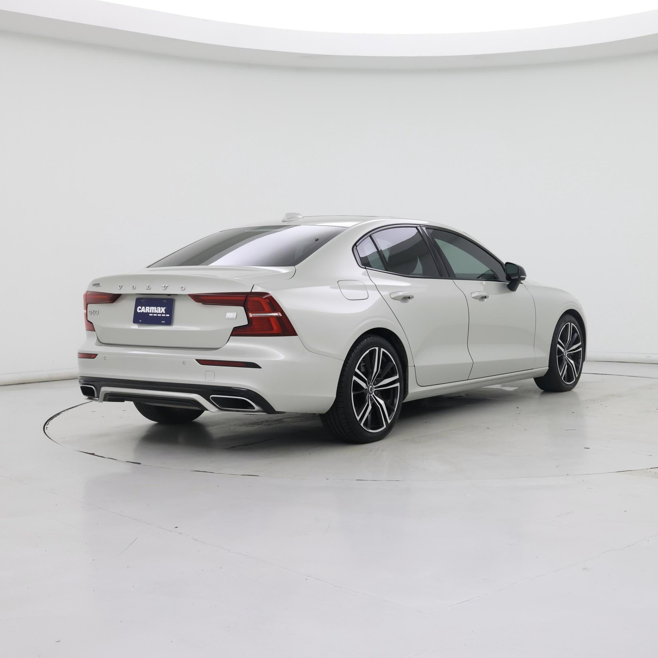 Thumbnail: 2022 Volvo S60 - 8