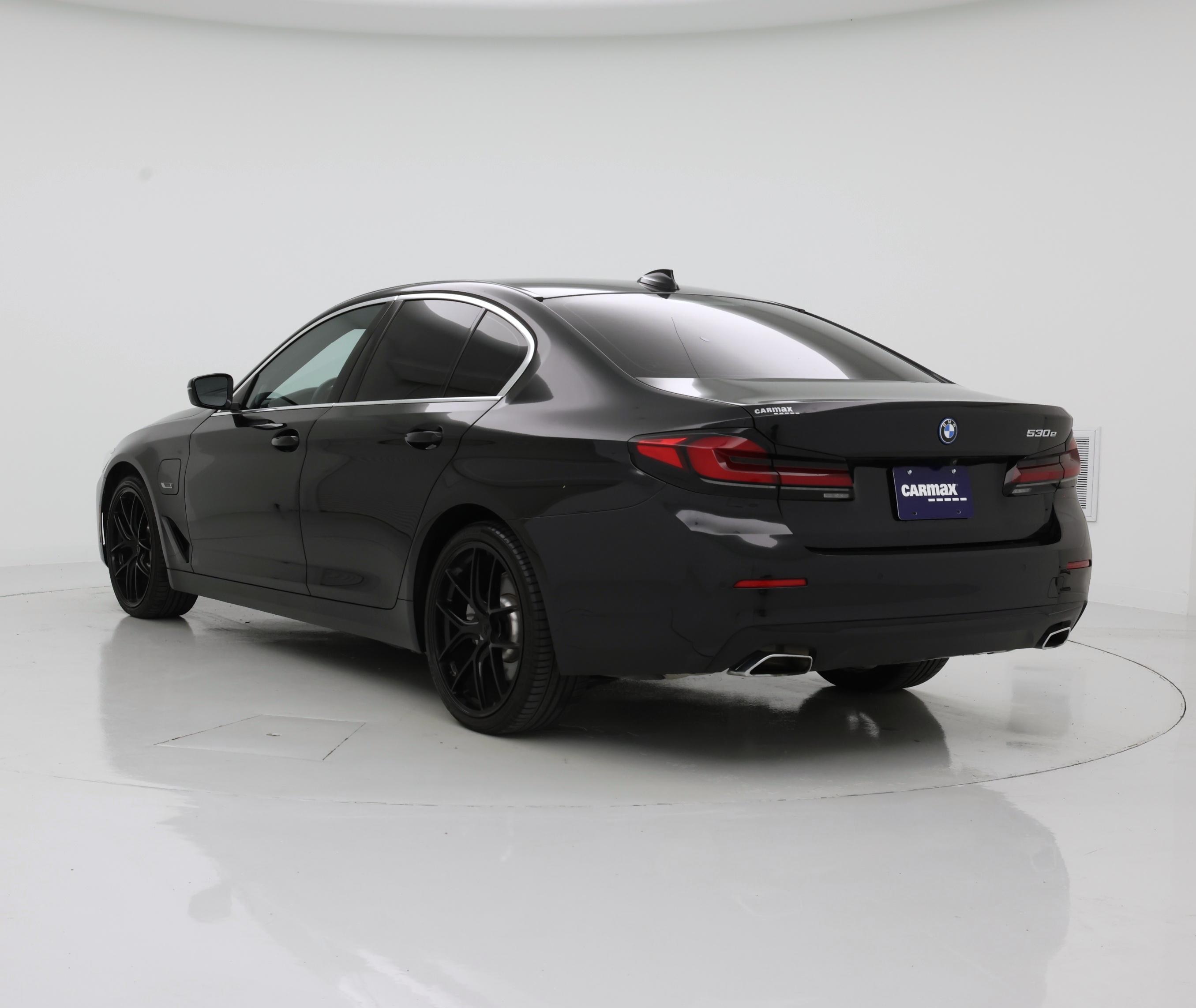 Thumbnail: 2023 BMW 5 Series - 2