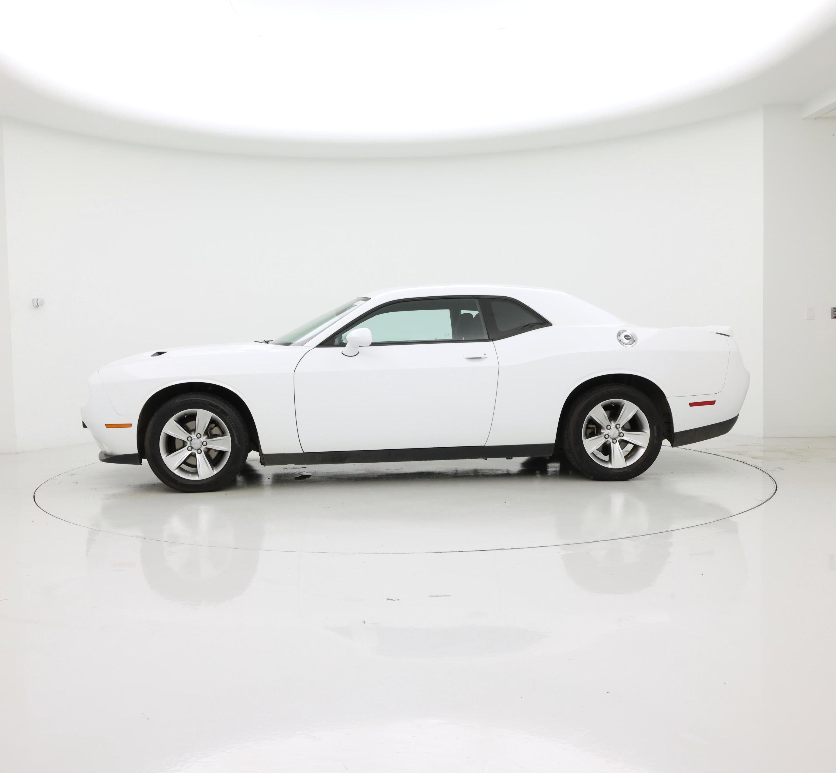Thumbnail: 2021 Dodge Challenger - 3