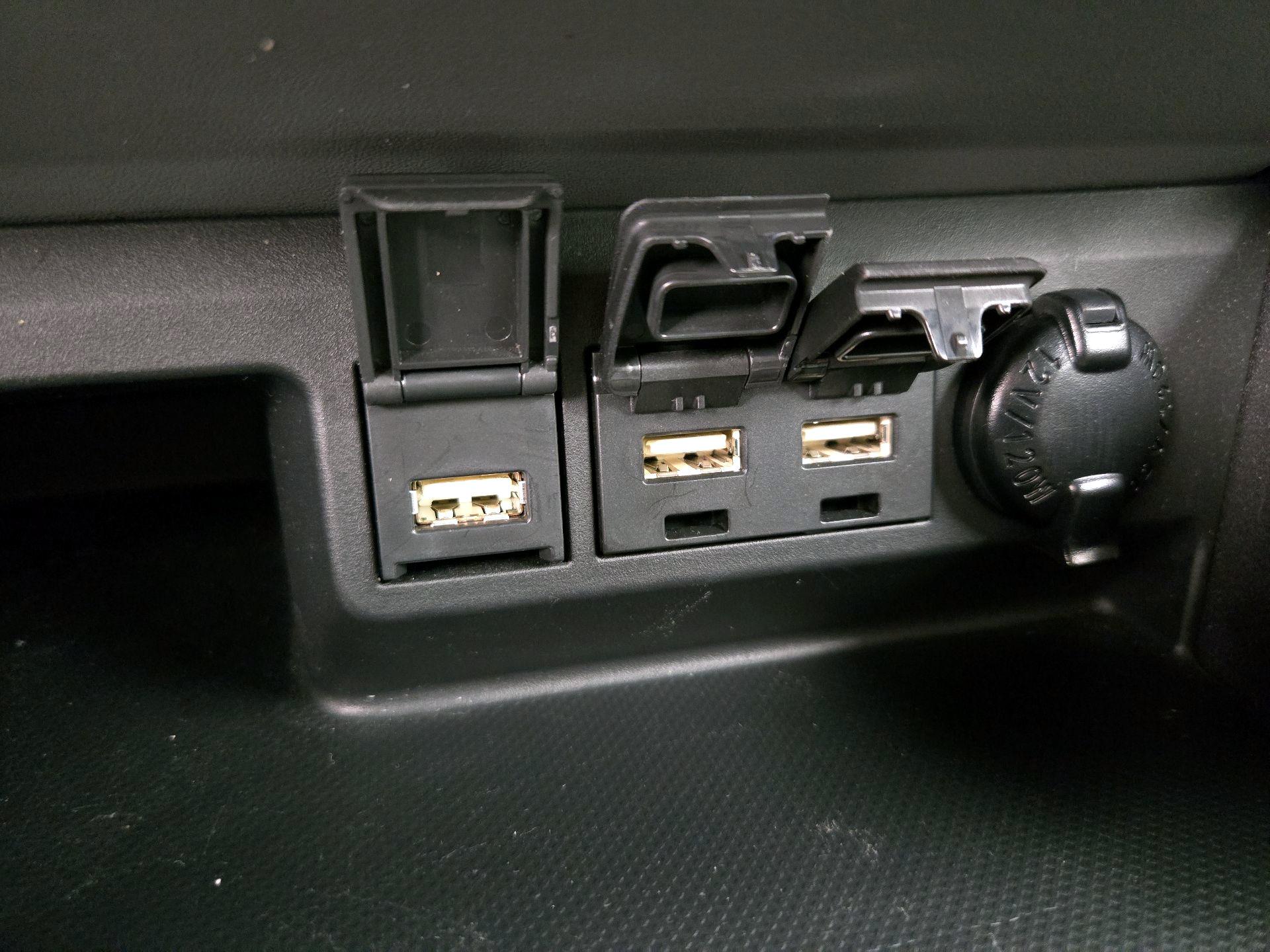 Thumbnail: 2021 Toyota Highlander - 19