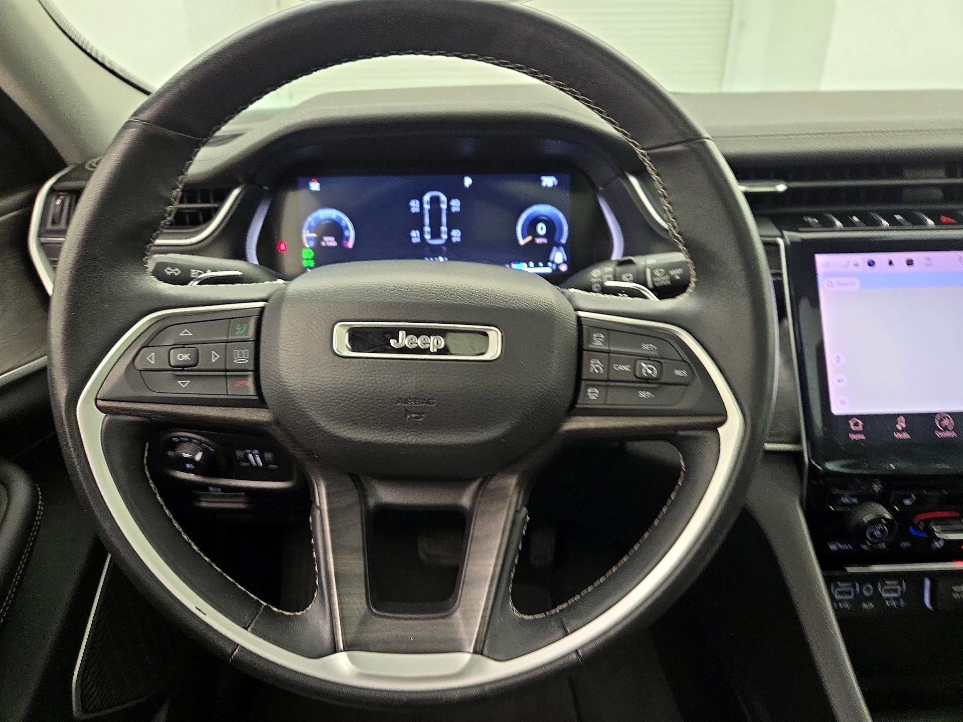 Thumbnail: 2022 Jeep Grand Cherokee - 10