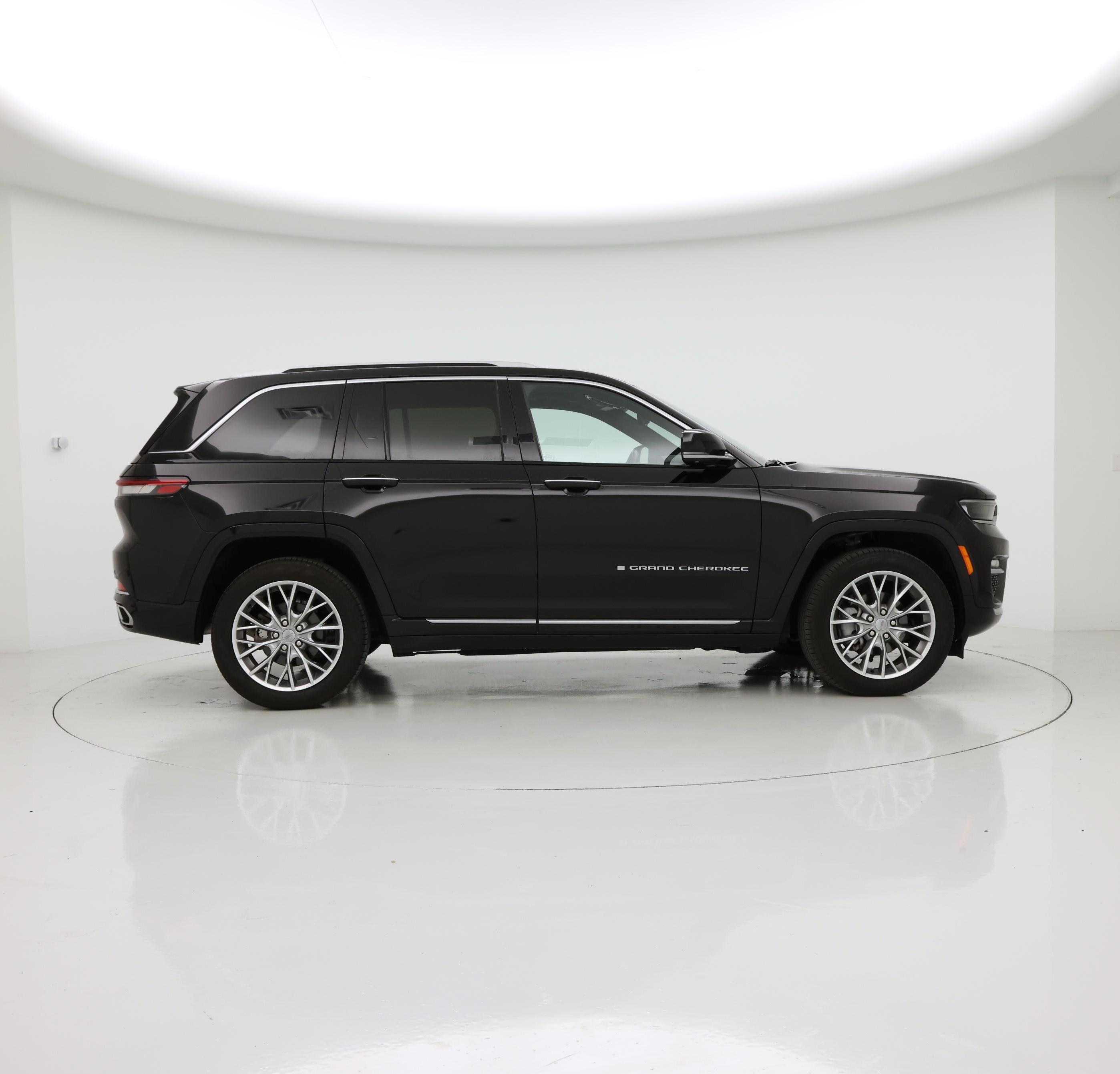 Thumbnail: 2022 Jeep Grand Cherokee - 7