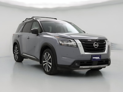 Gray 2022 Nissan Pathfinder Platinum
