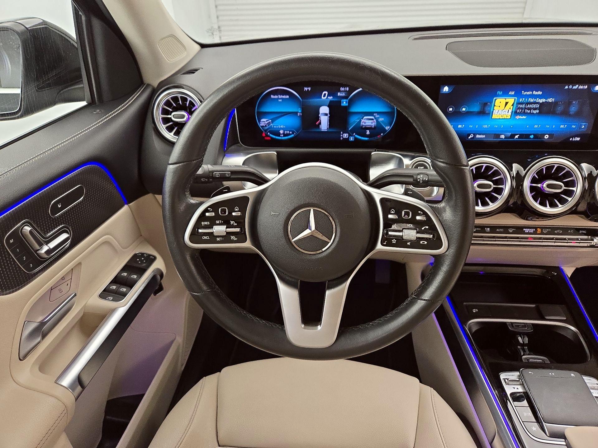 Thumbnail: 2020 Mercedes-Benz GLB - 10