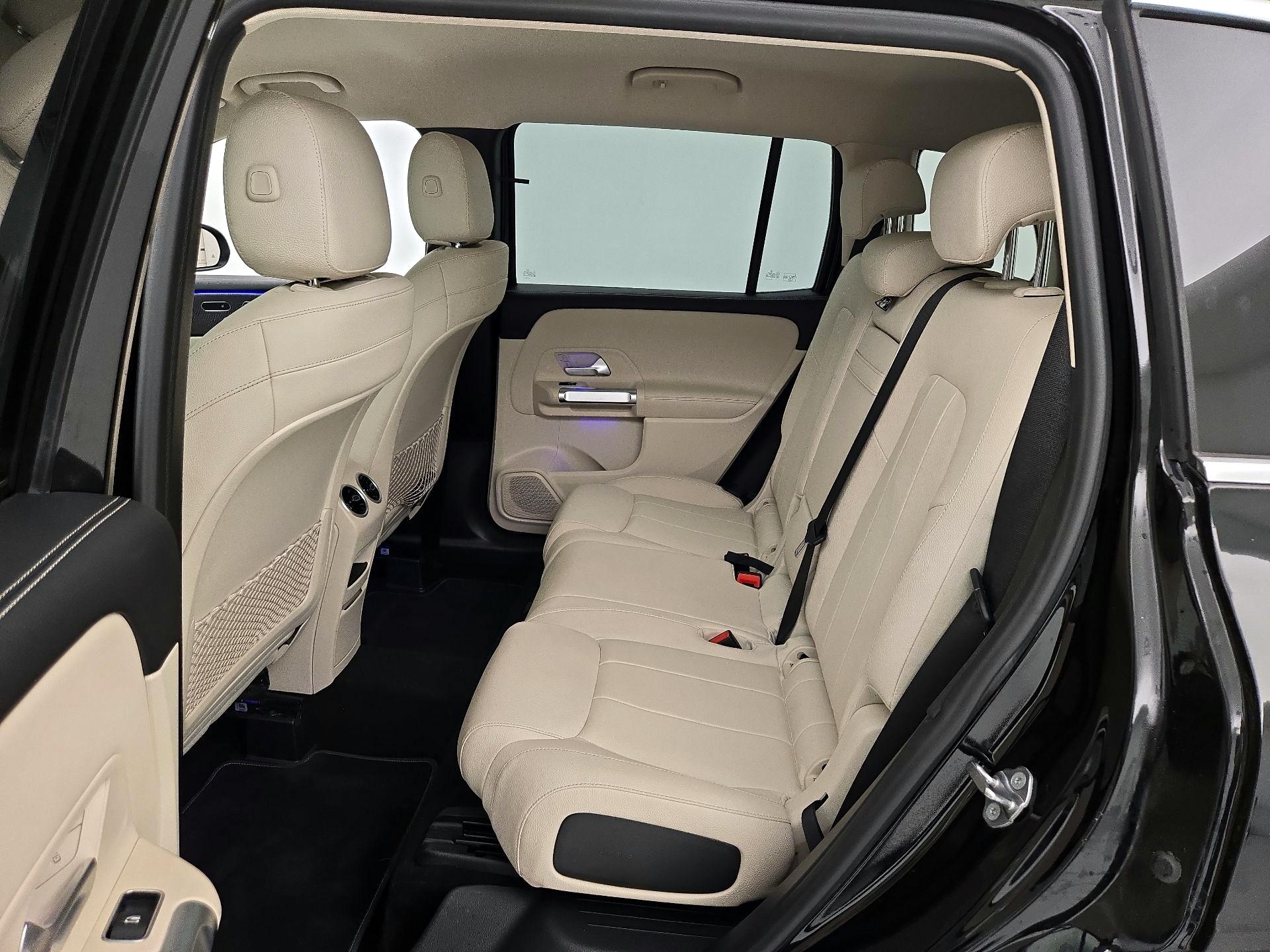 Thumbnail: 2020 Mercedes-Benz GLB - 19