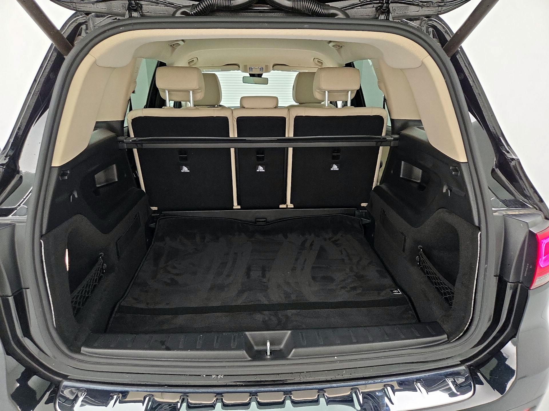 Thumbnail: 2020 Mercedes-Benz GLB - 20