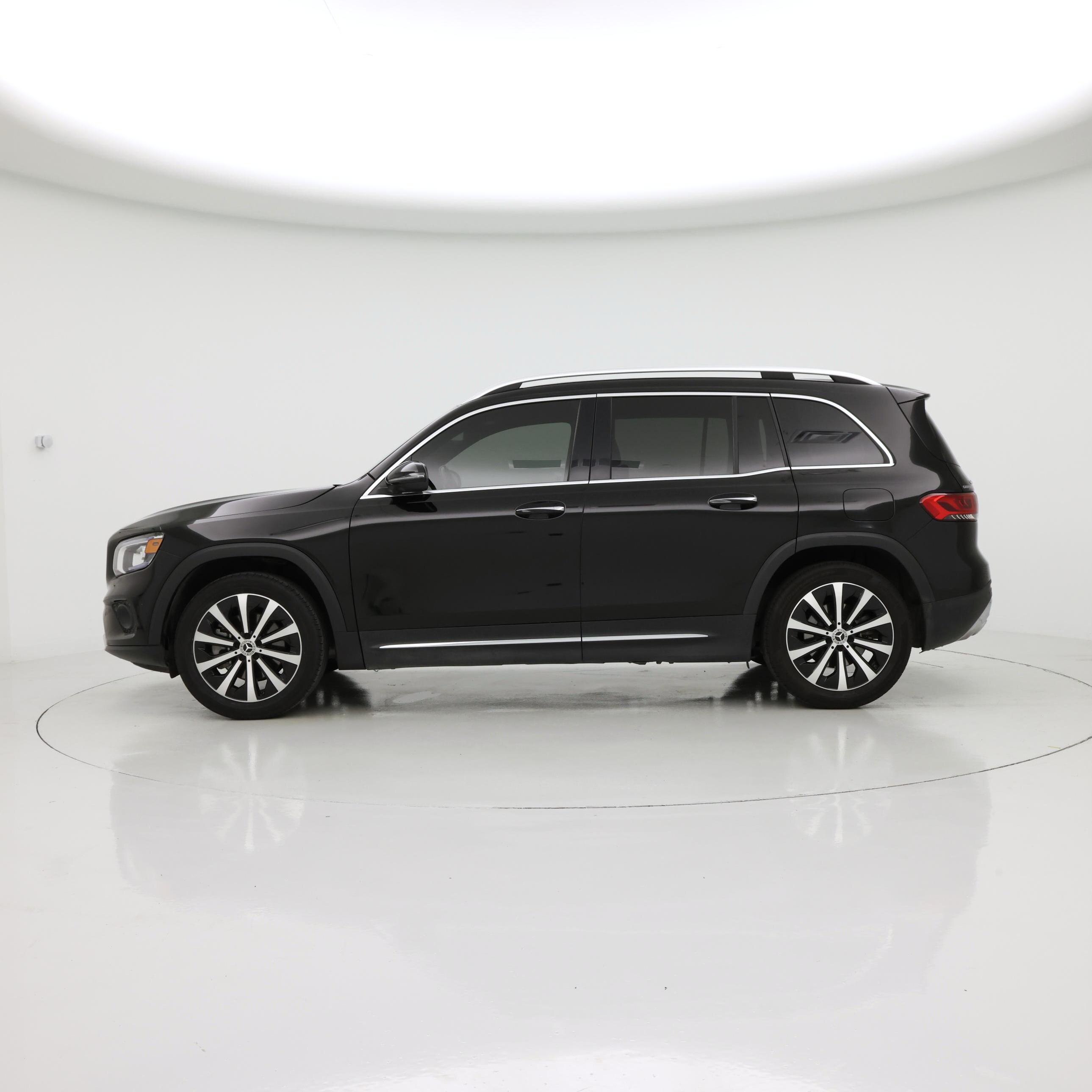 Thumbnail: 2023 Mercedes-Benz GLB - 3