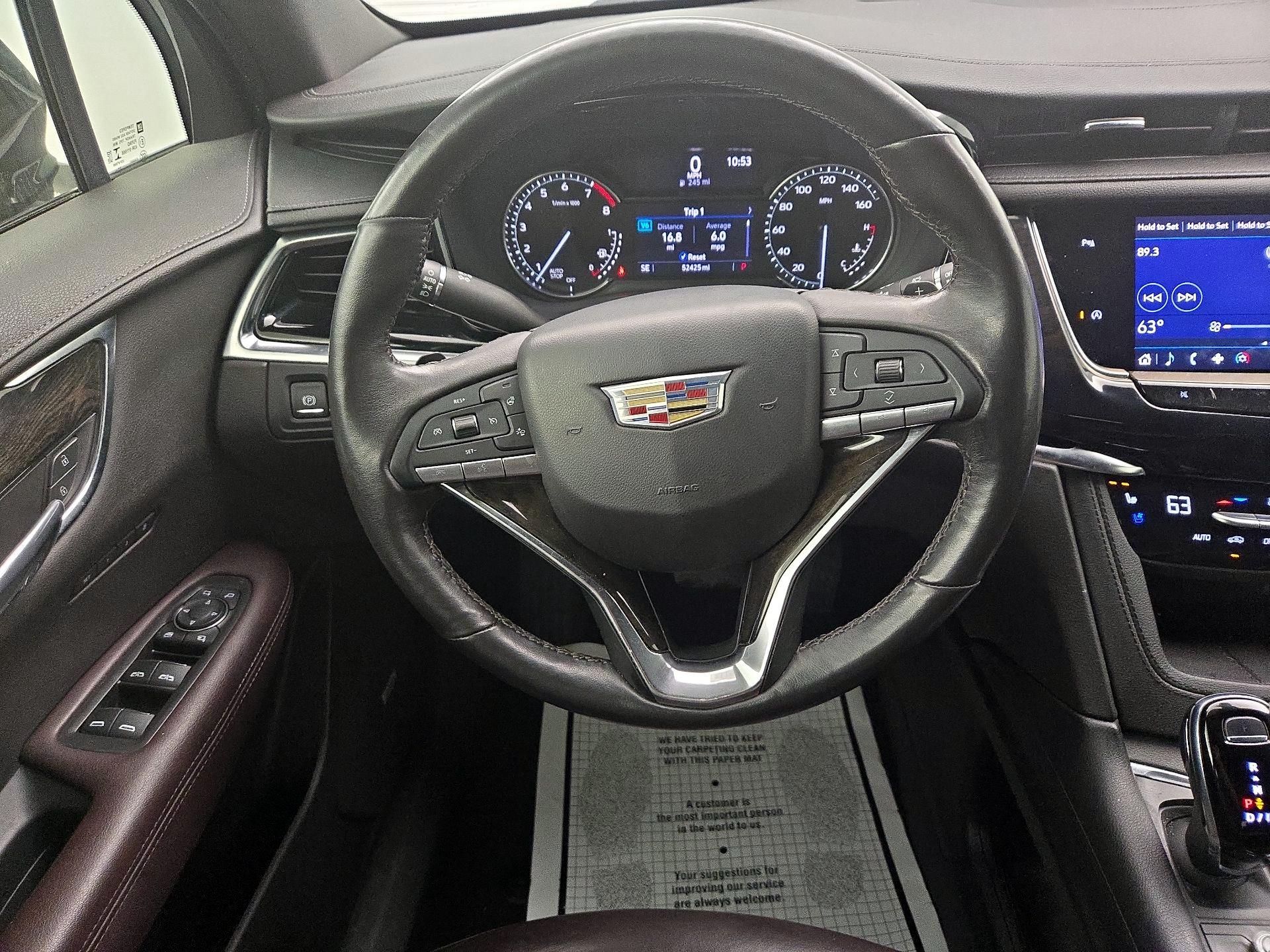 Thumbnail: 2022 Cadillac XT6 - 10