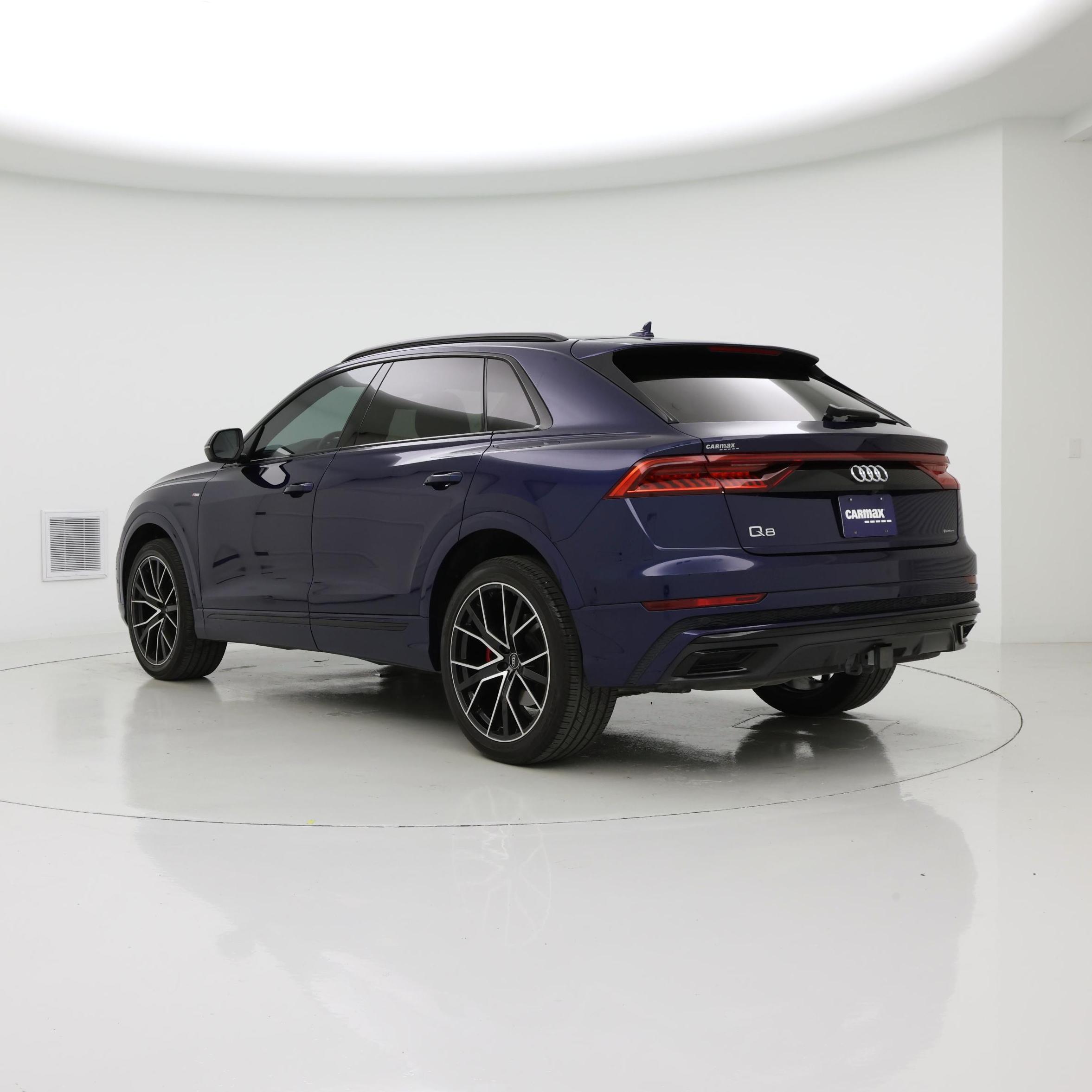 Thumbnail: 2021 Audi Q8 - 2