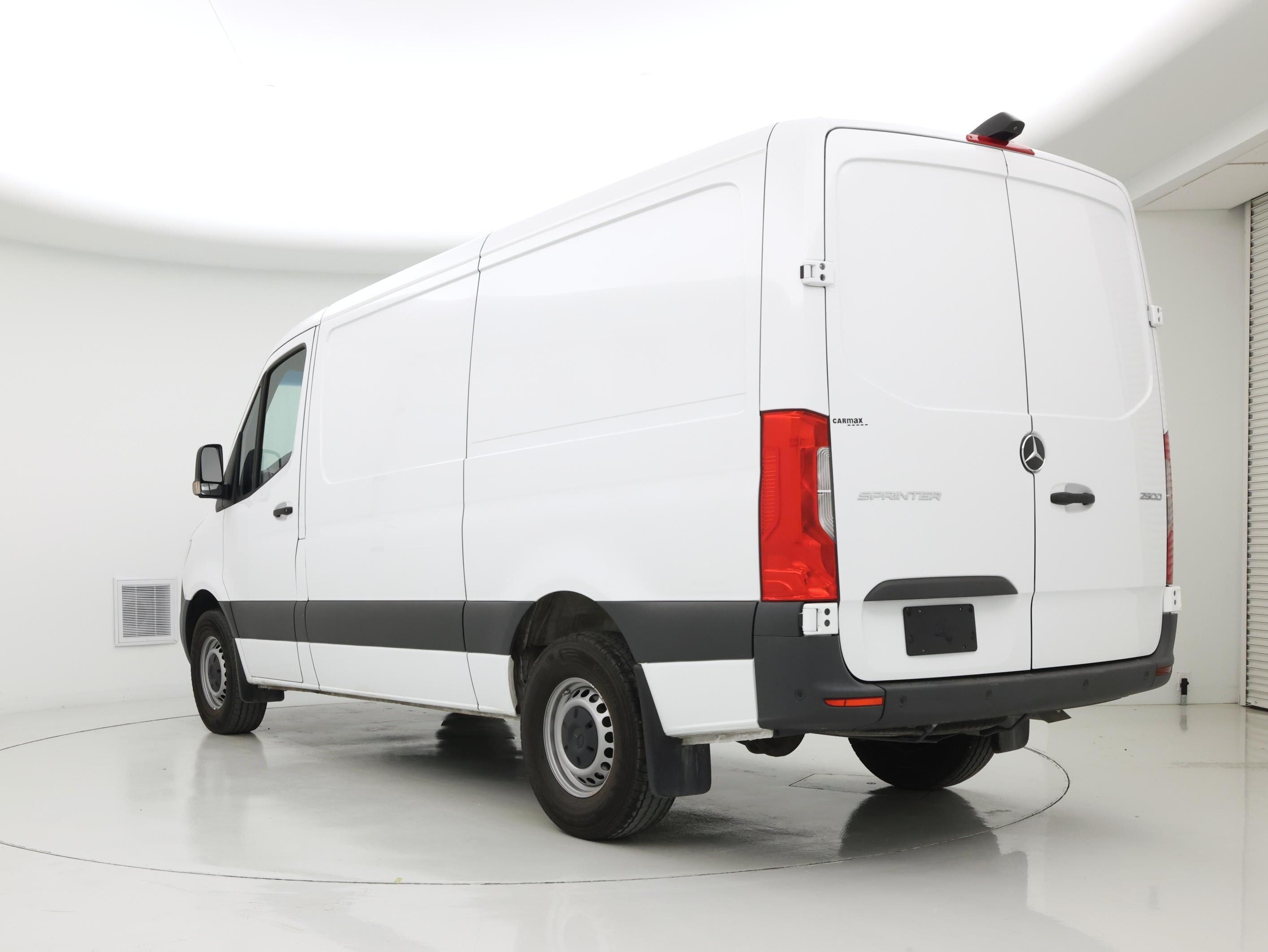 Thumbnail: 2024 Mercedes-Benz Sprinter - 2