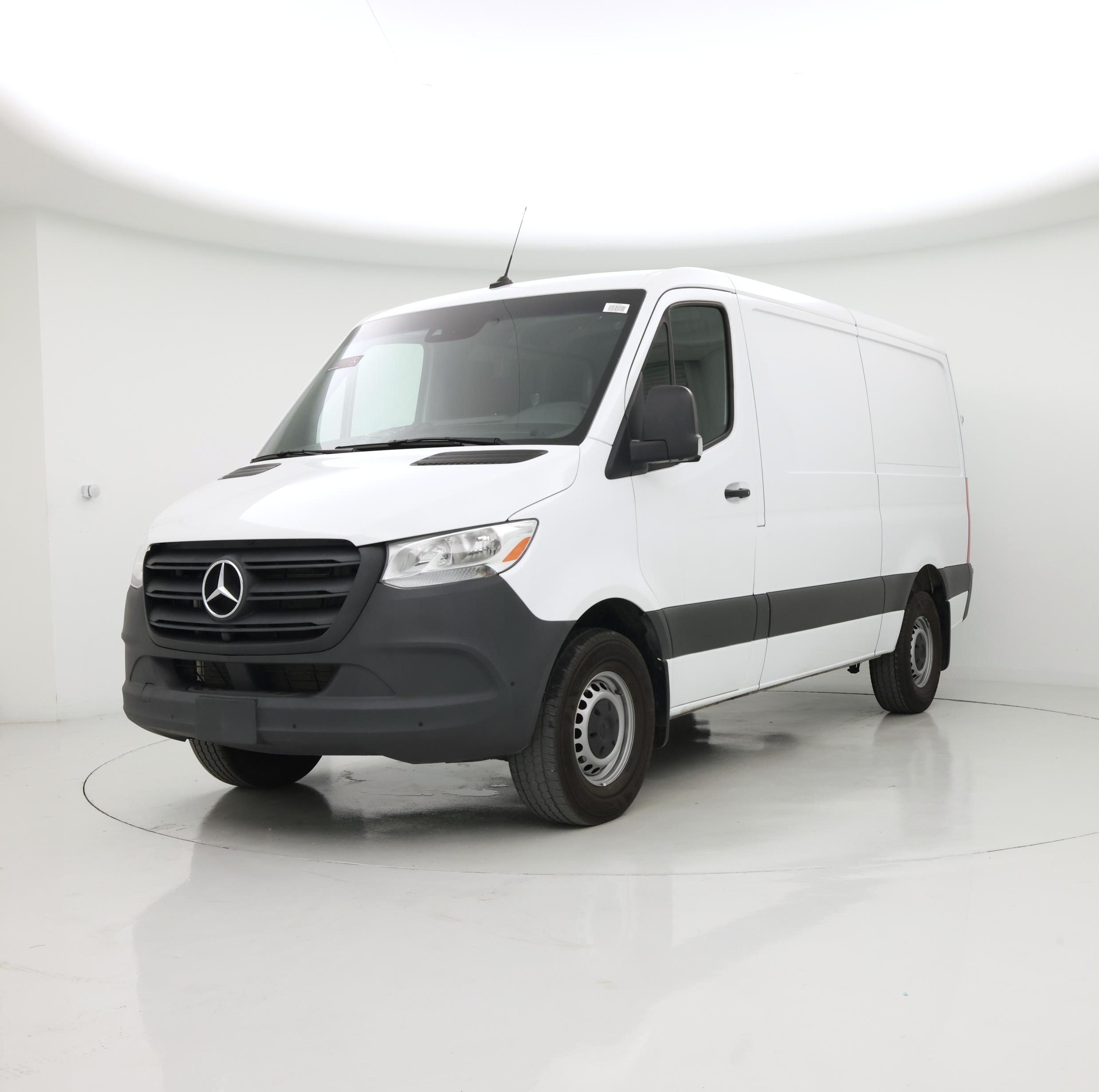 Thumbnail: 2024 Mercedes-Benz Sprinter - 4